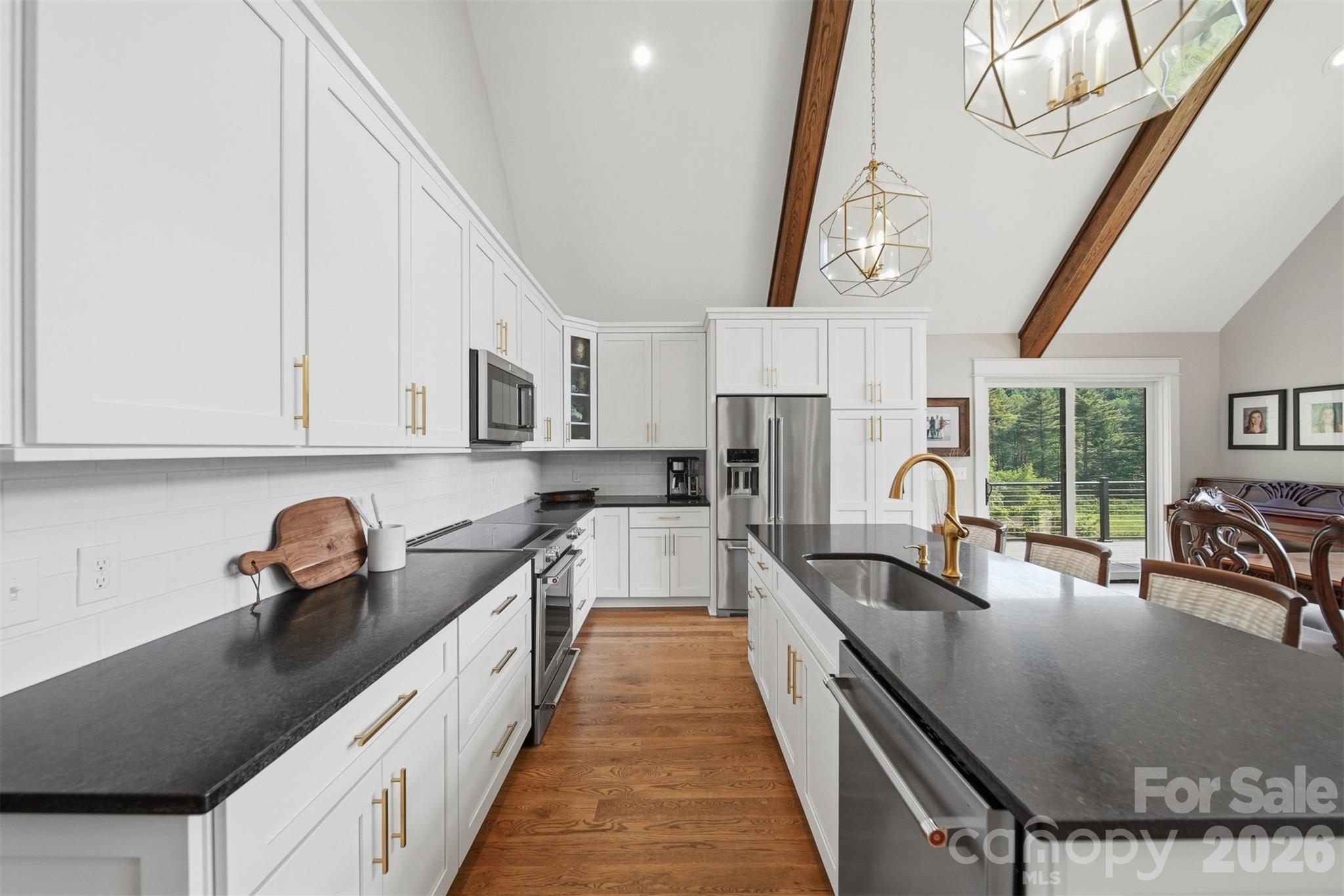 8788 Donald Barrier Street — Newland