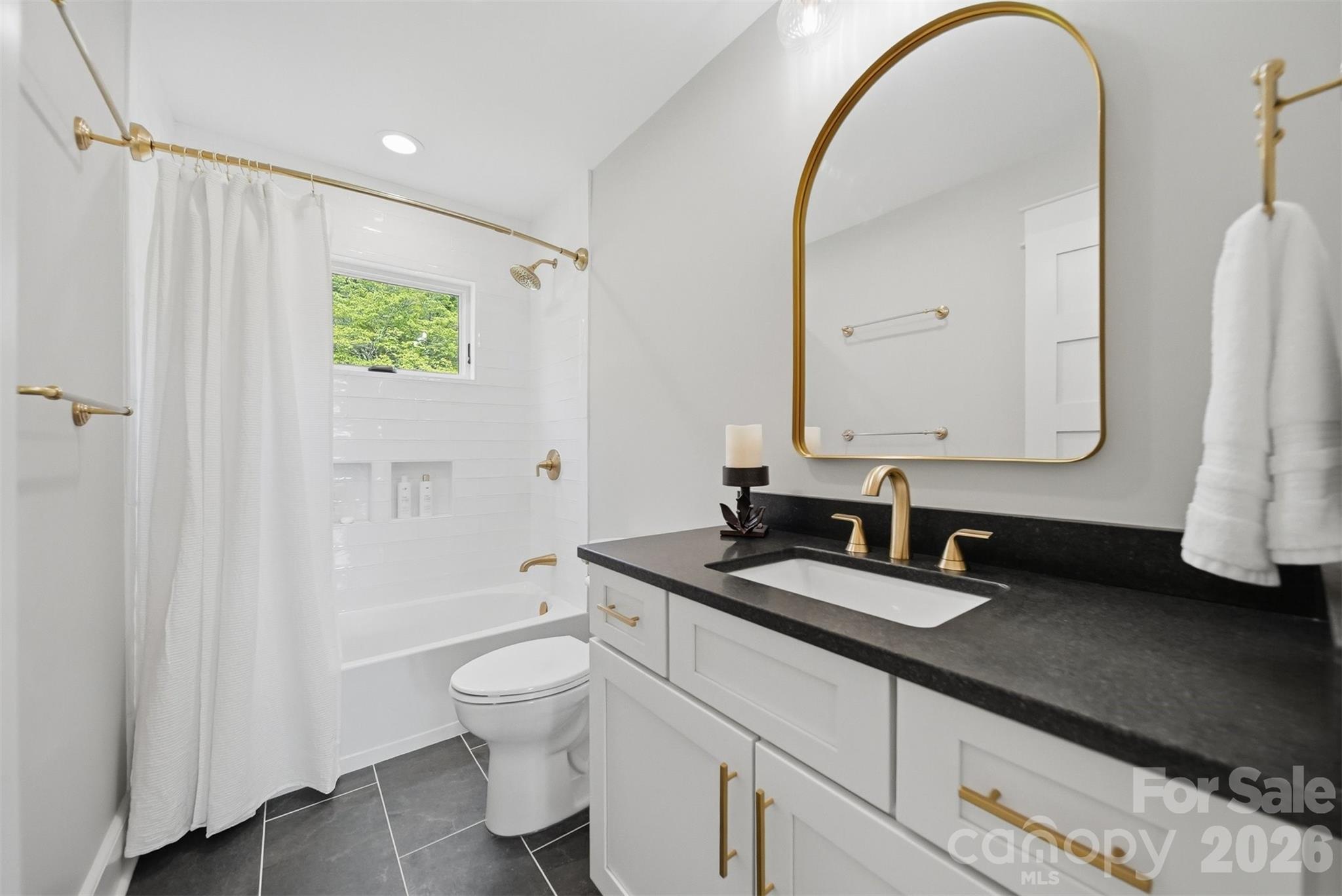 8788 Donald Barrier Street — Newland