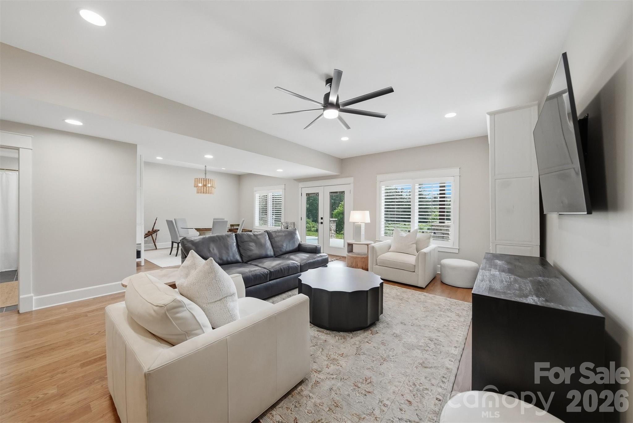 8788 Donald Barrier Street — Newland