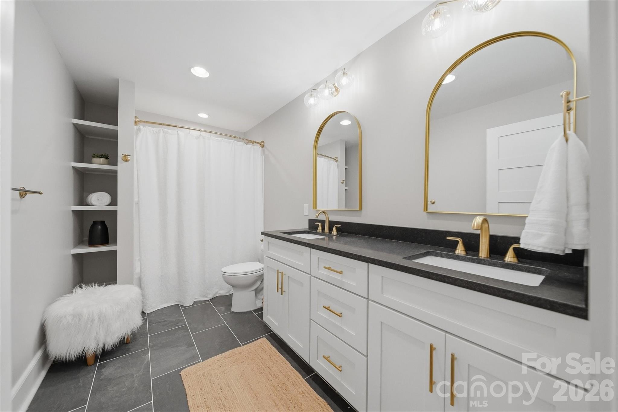 8788 Donald Barrier Street — Newland
