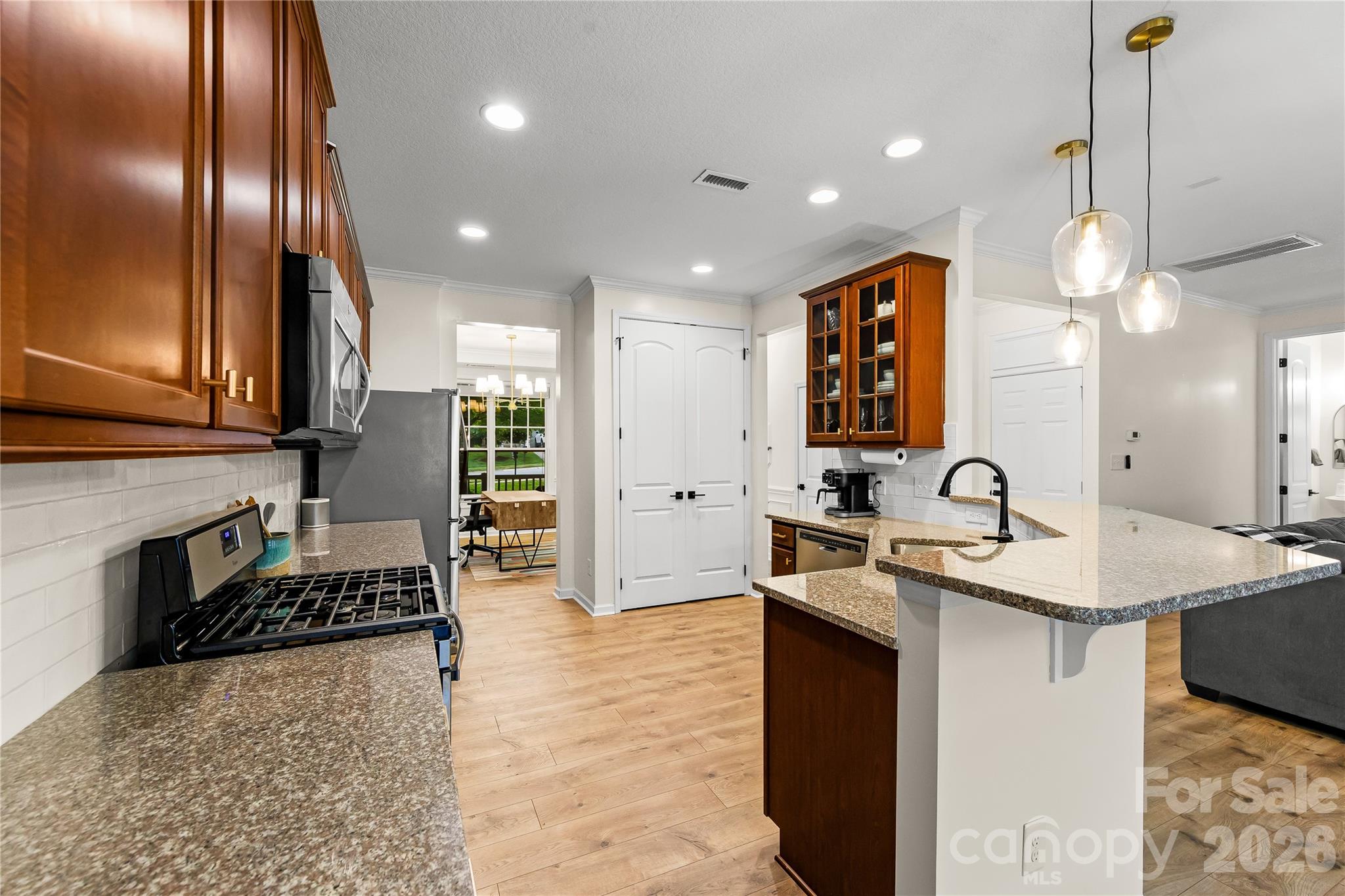 7202 Toxaway Lane — Charlotte
