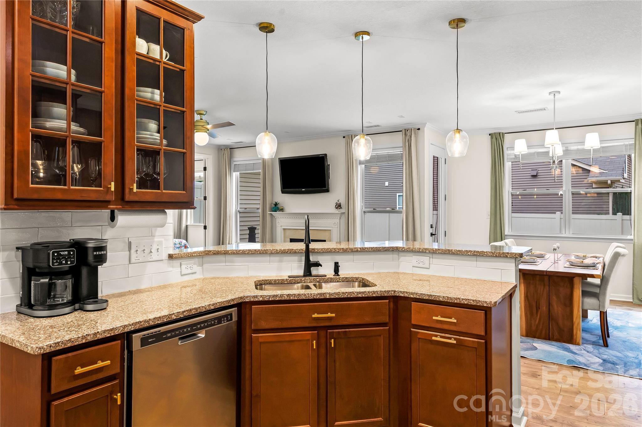 7202 Toxaway Lane — Charlotte