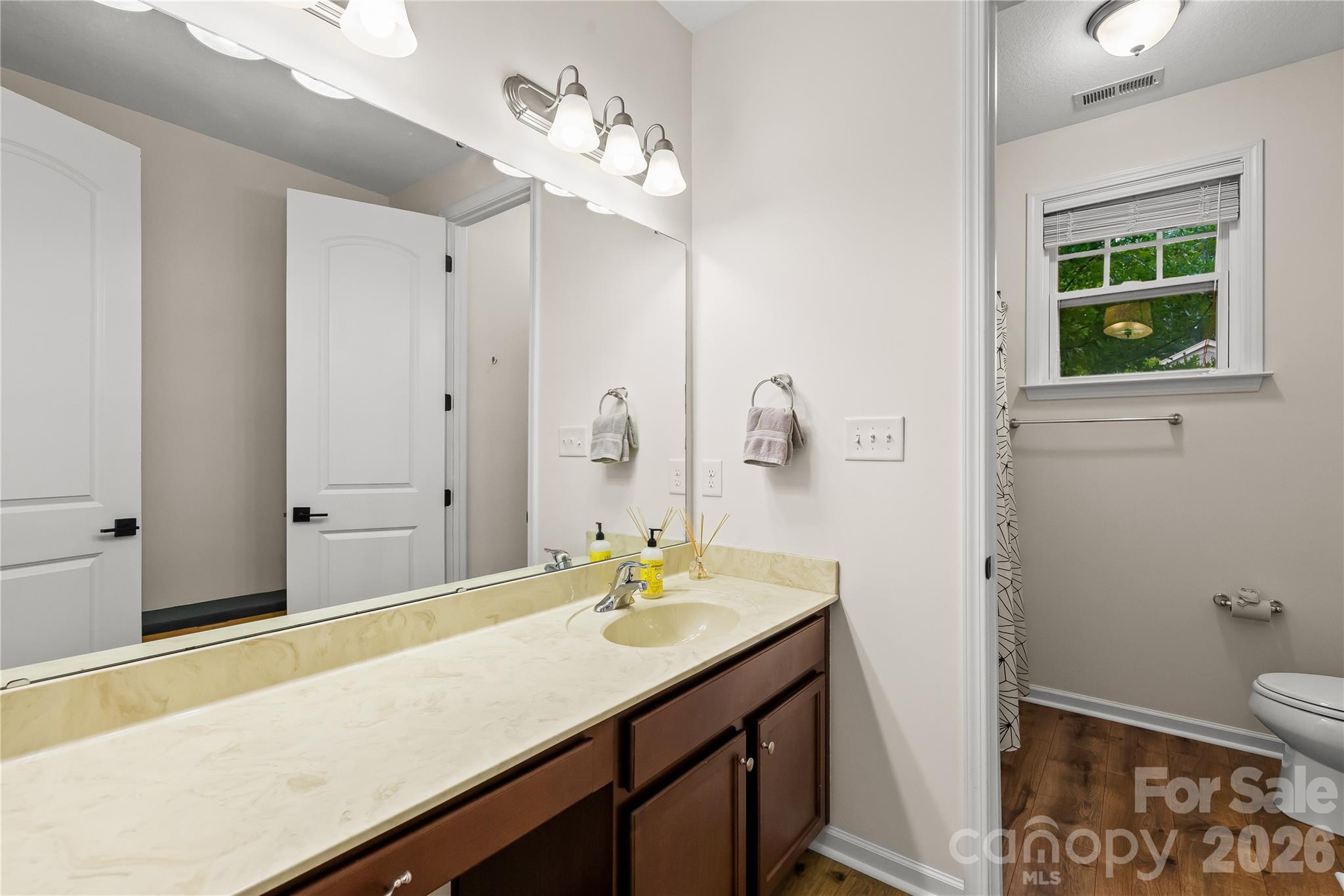 7202 Toxaway Lane — Charlotte