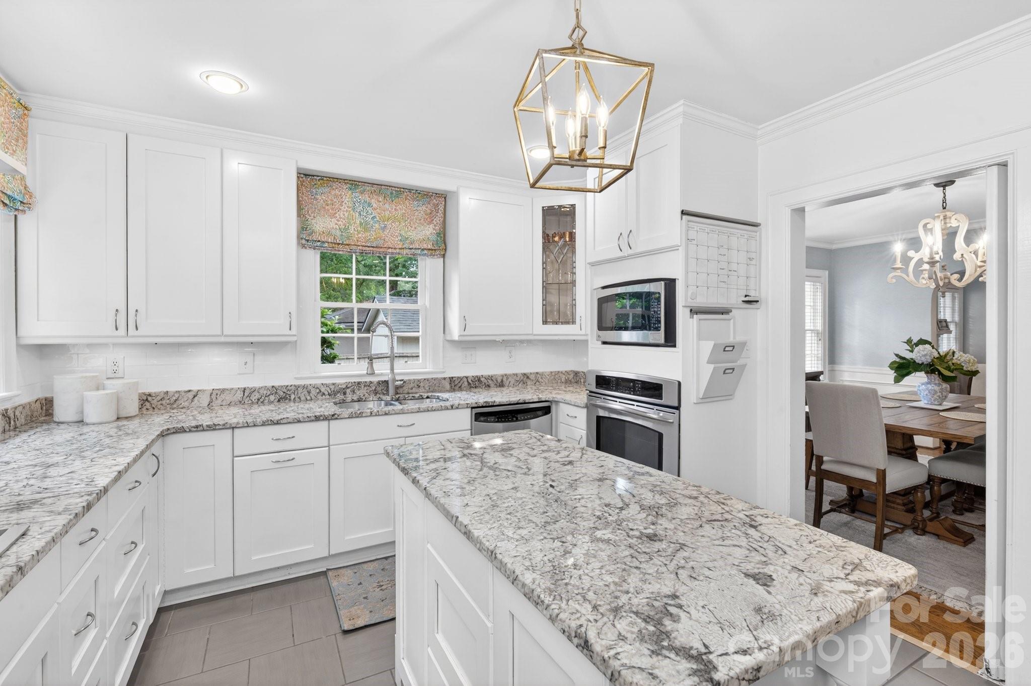 2808 Windsor Avenue — Charlotte