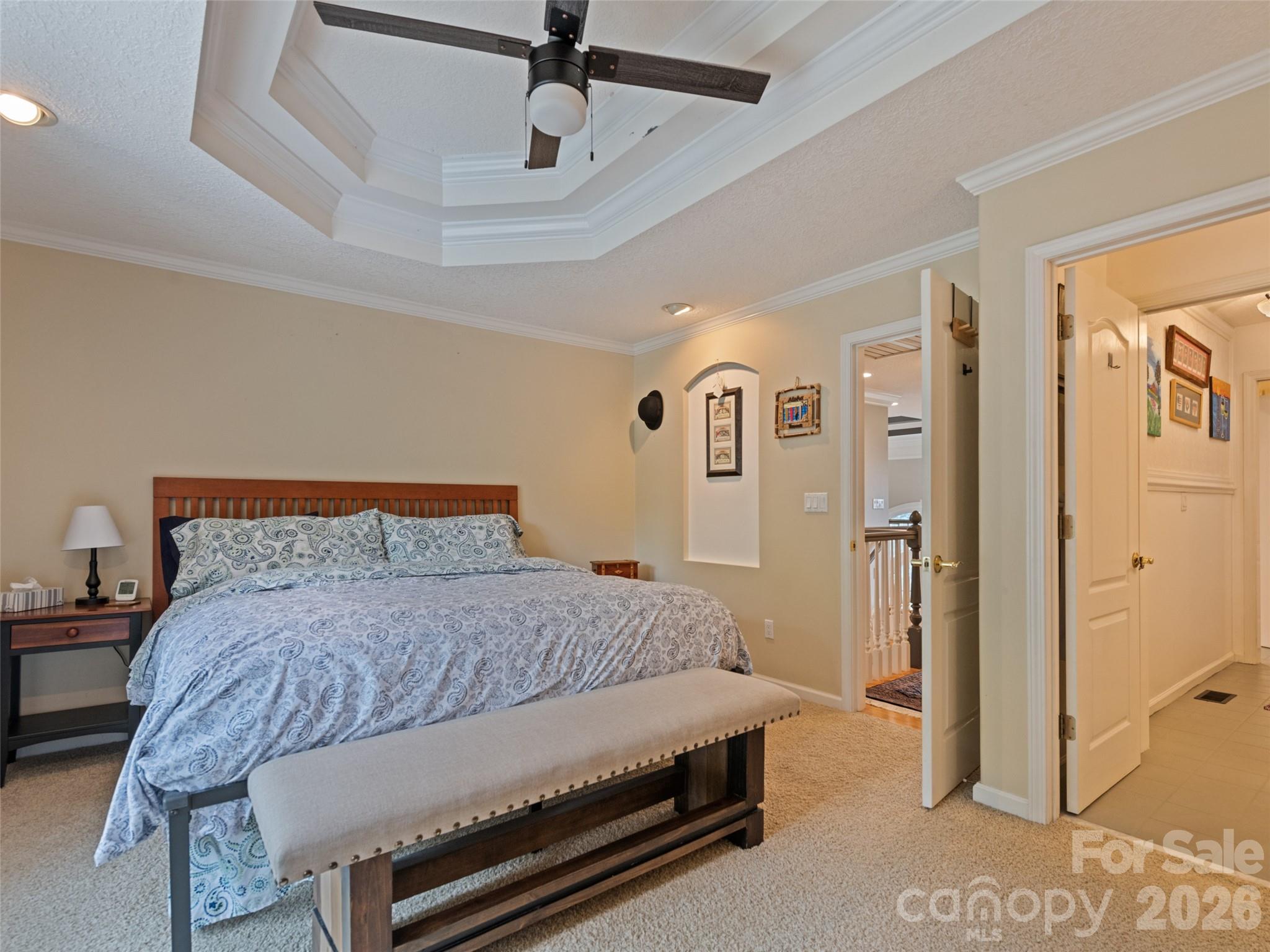 9 Perrion Avenue — Weaverville