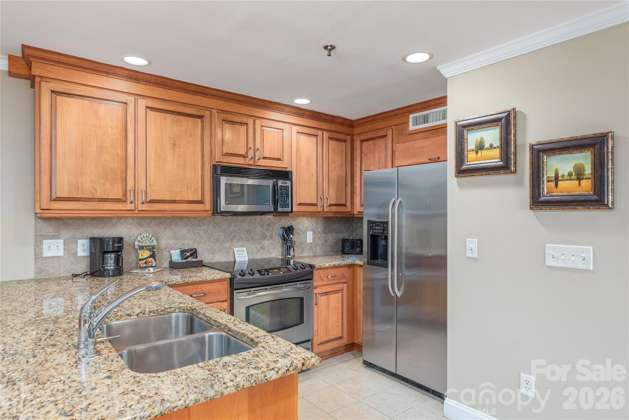 222 Bowling Park Road — Asheville