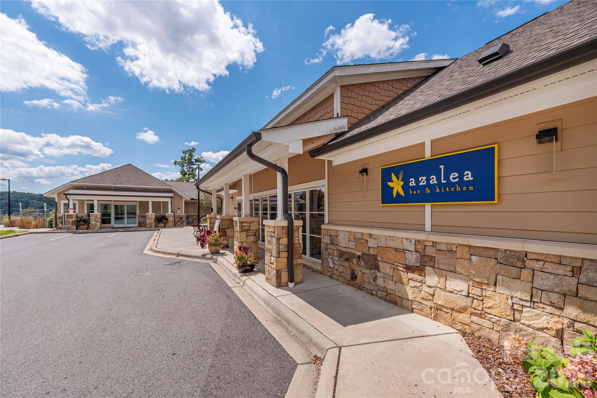 222 Bowling Park Road — Asheville