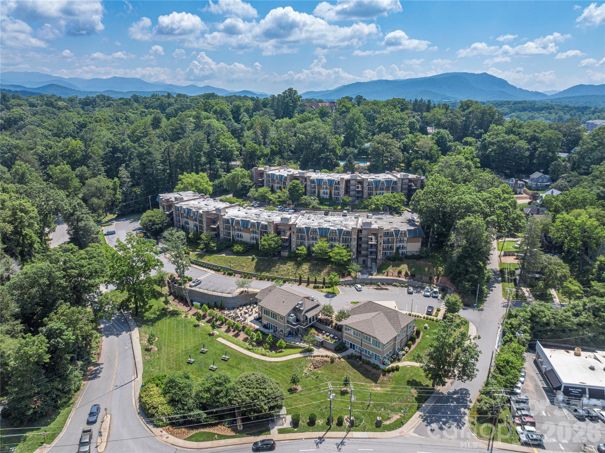 222 Bowling Park Road — Asheville
