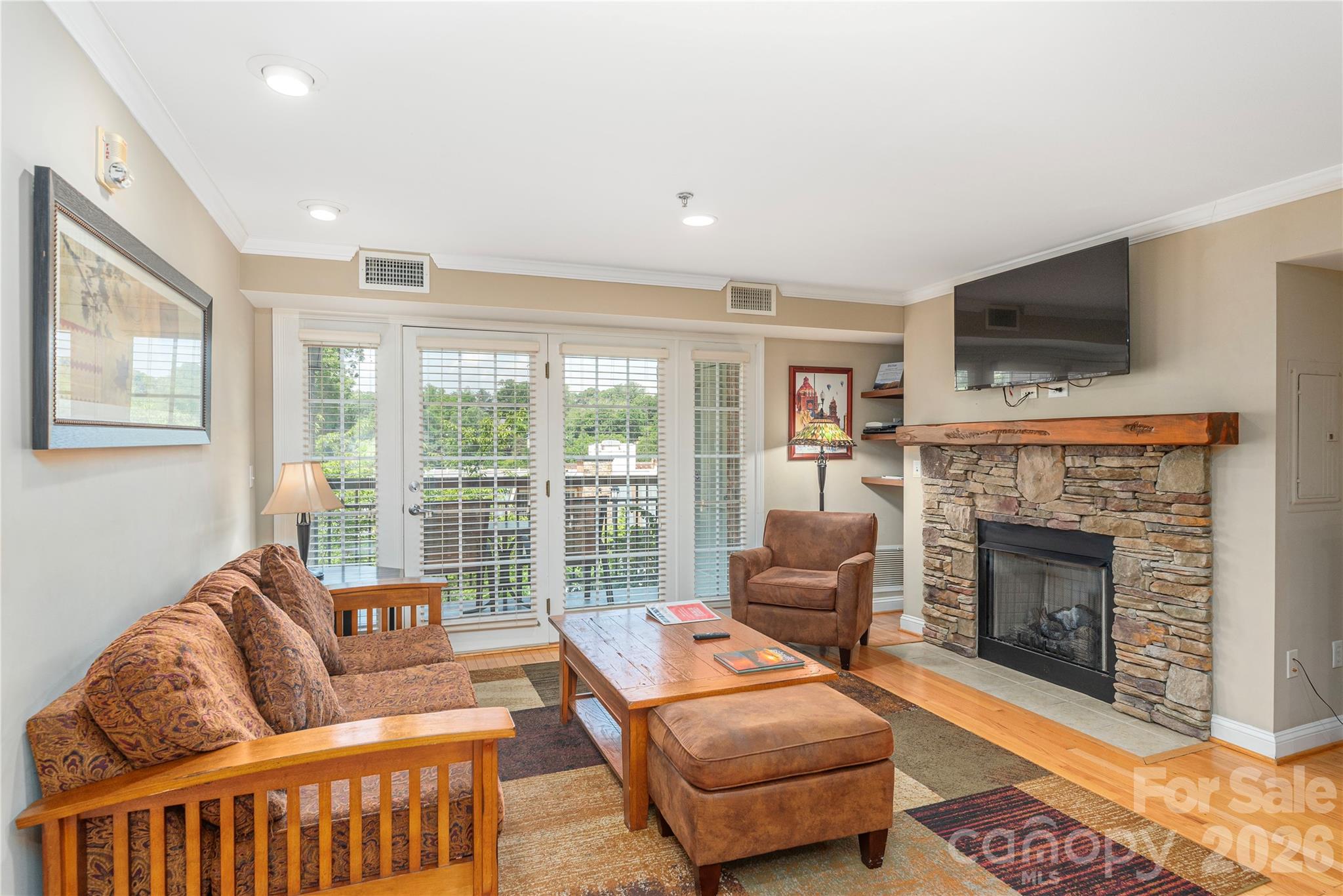 222 Bowling Park Road — Asheville