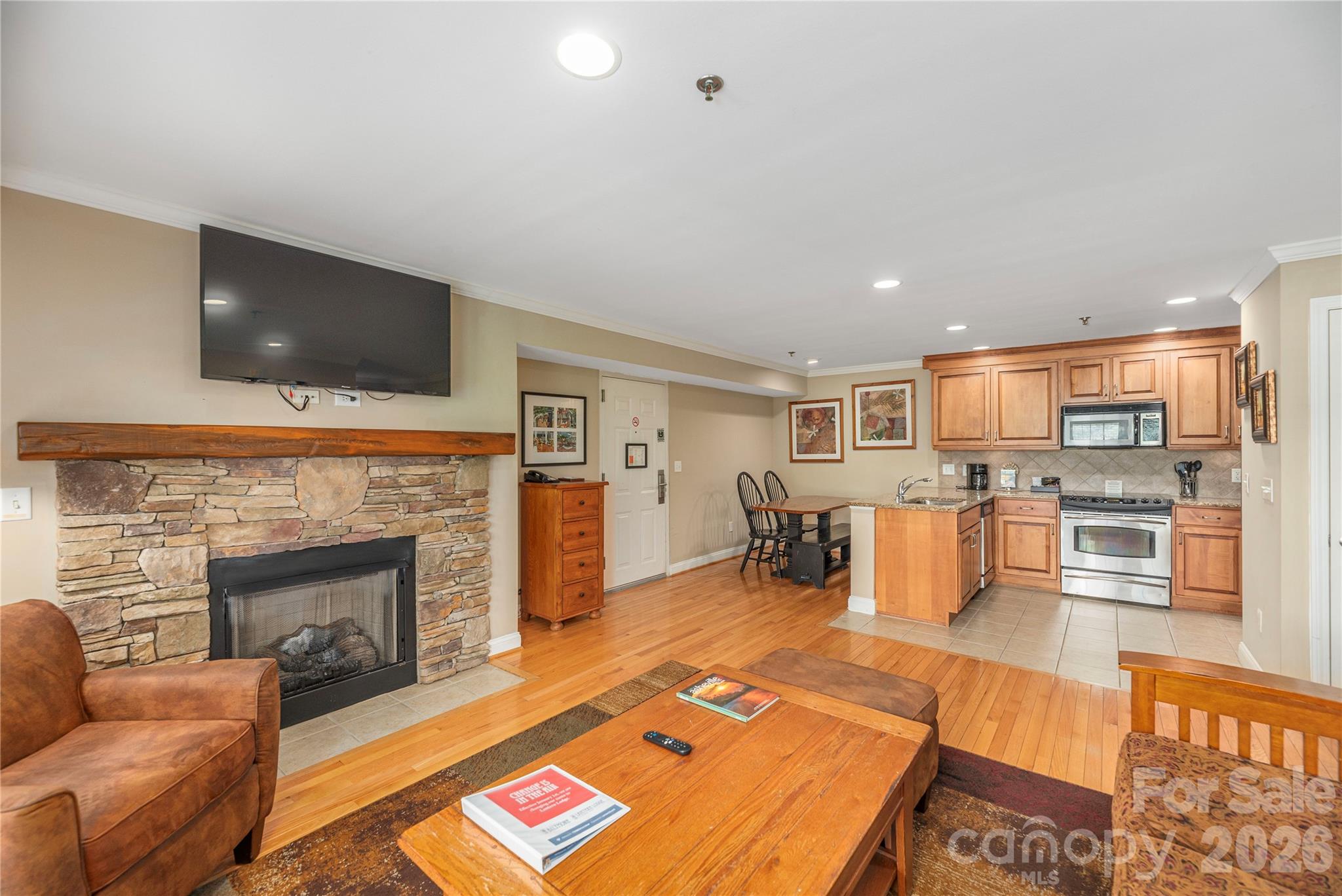 222 Bowling Park Road — Asheville