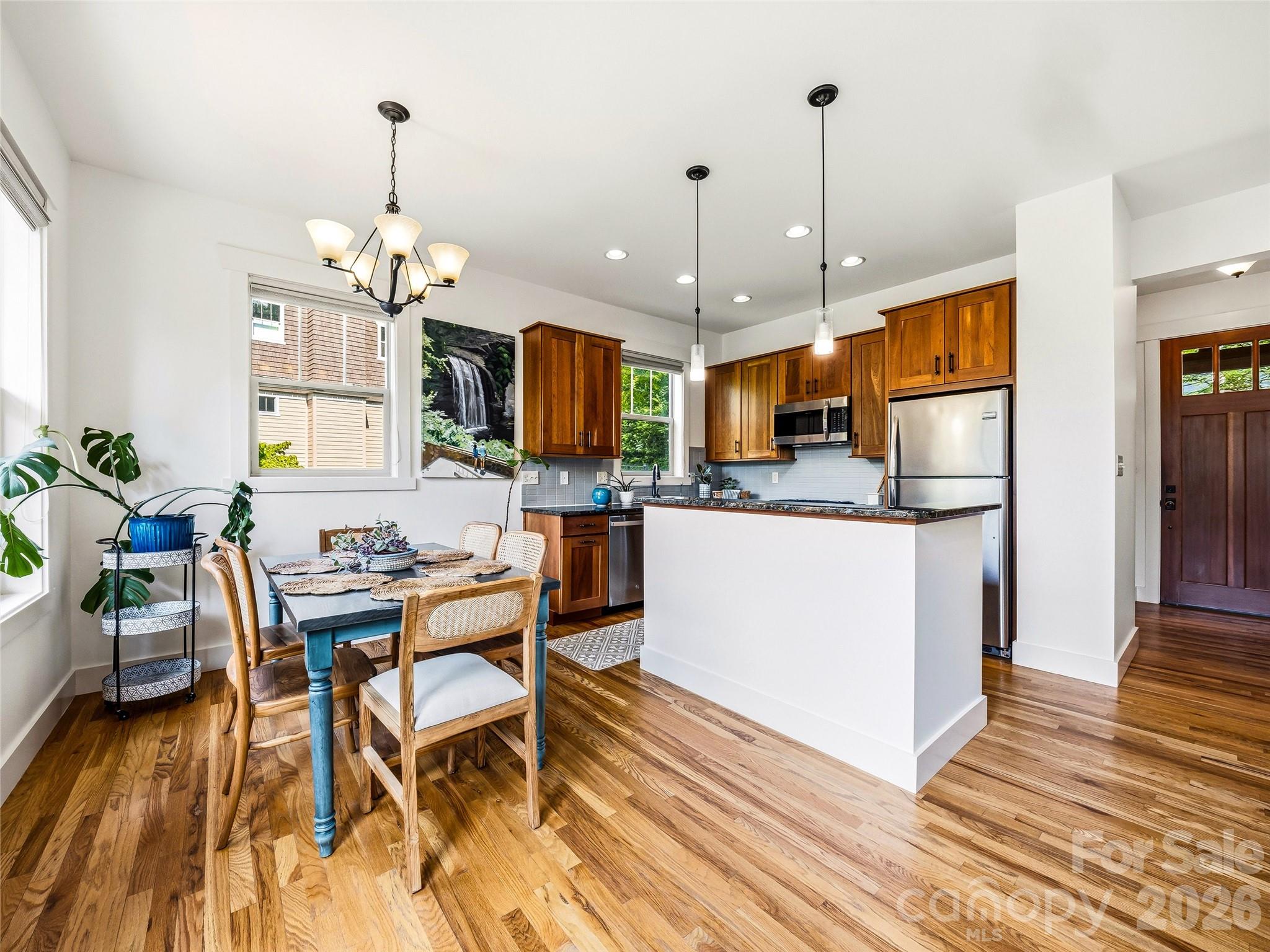 14 Sunset Drive — Asheville