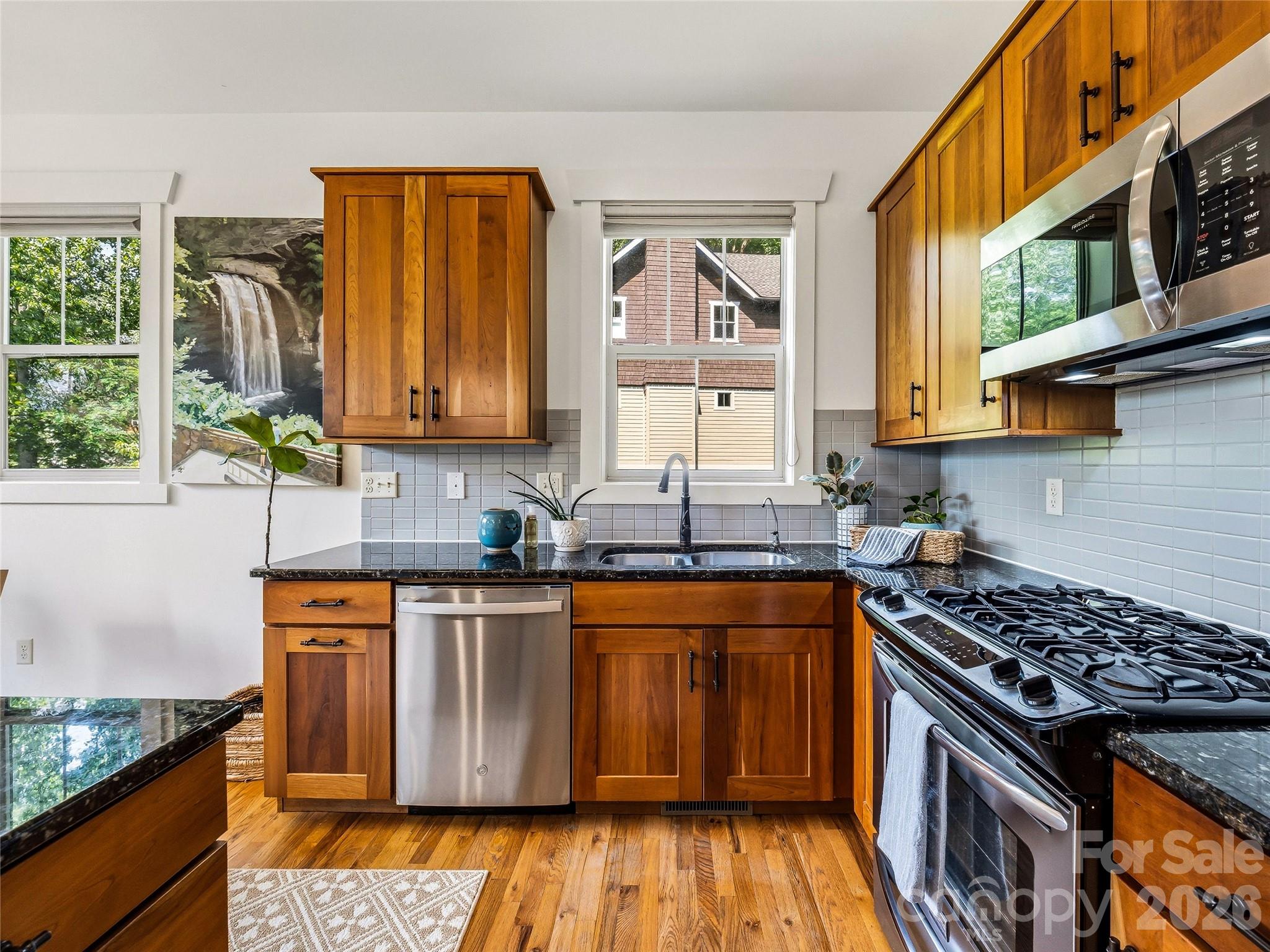14 Sunset Drive — Asheville