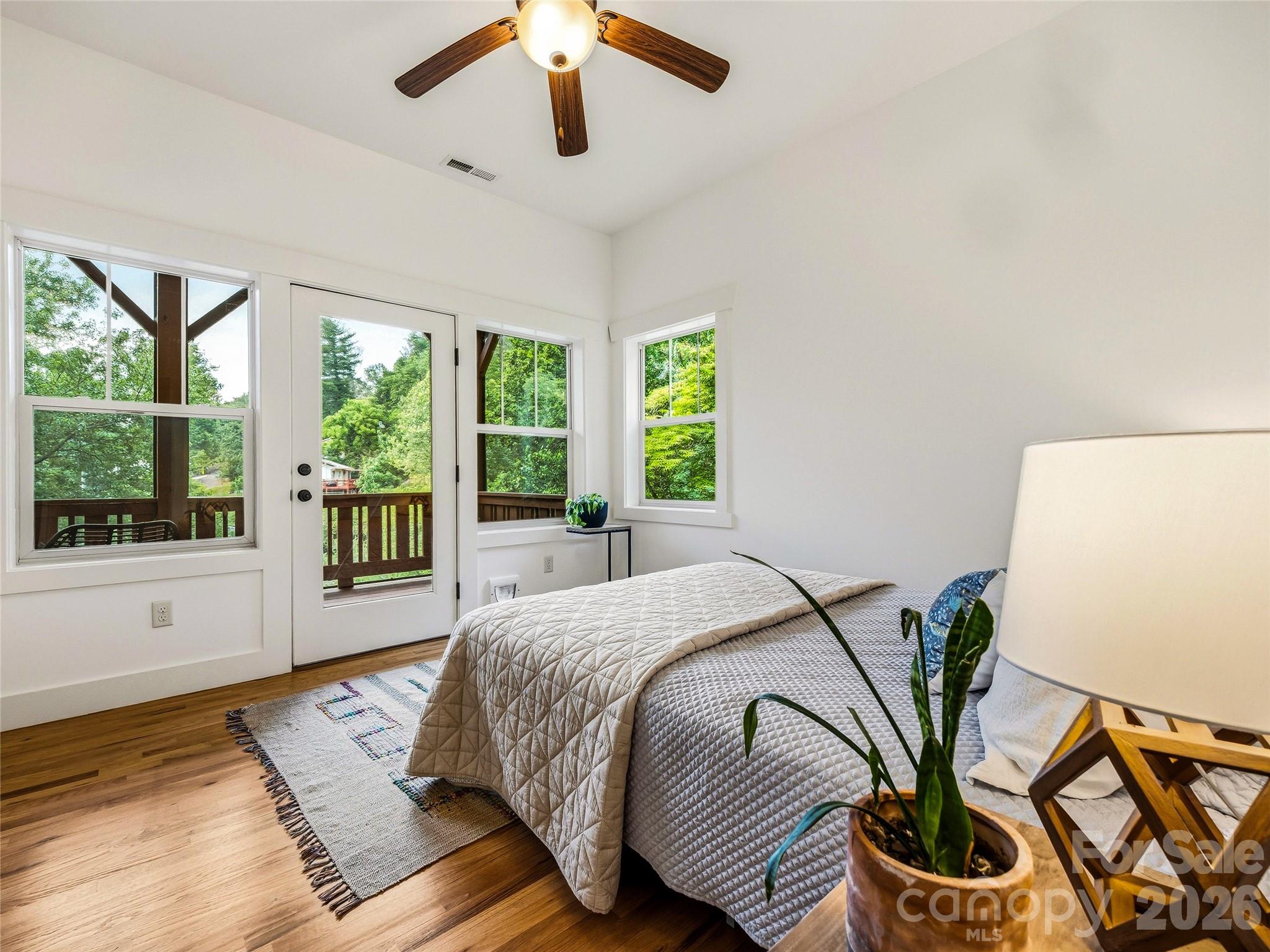 14 Sunset Drive — Asheville