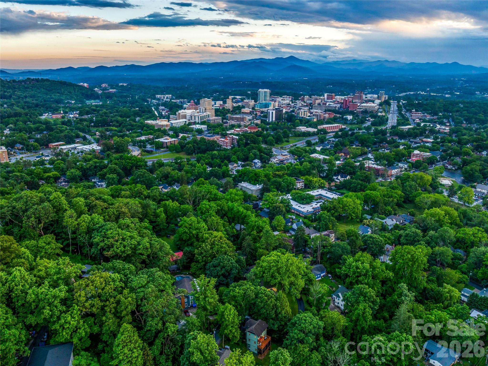 14 Sunset Drive — Asheville