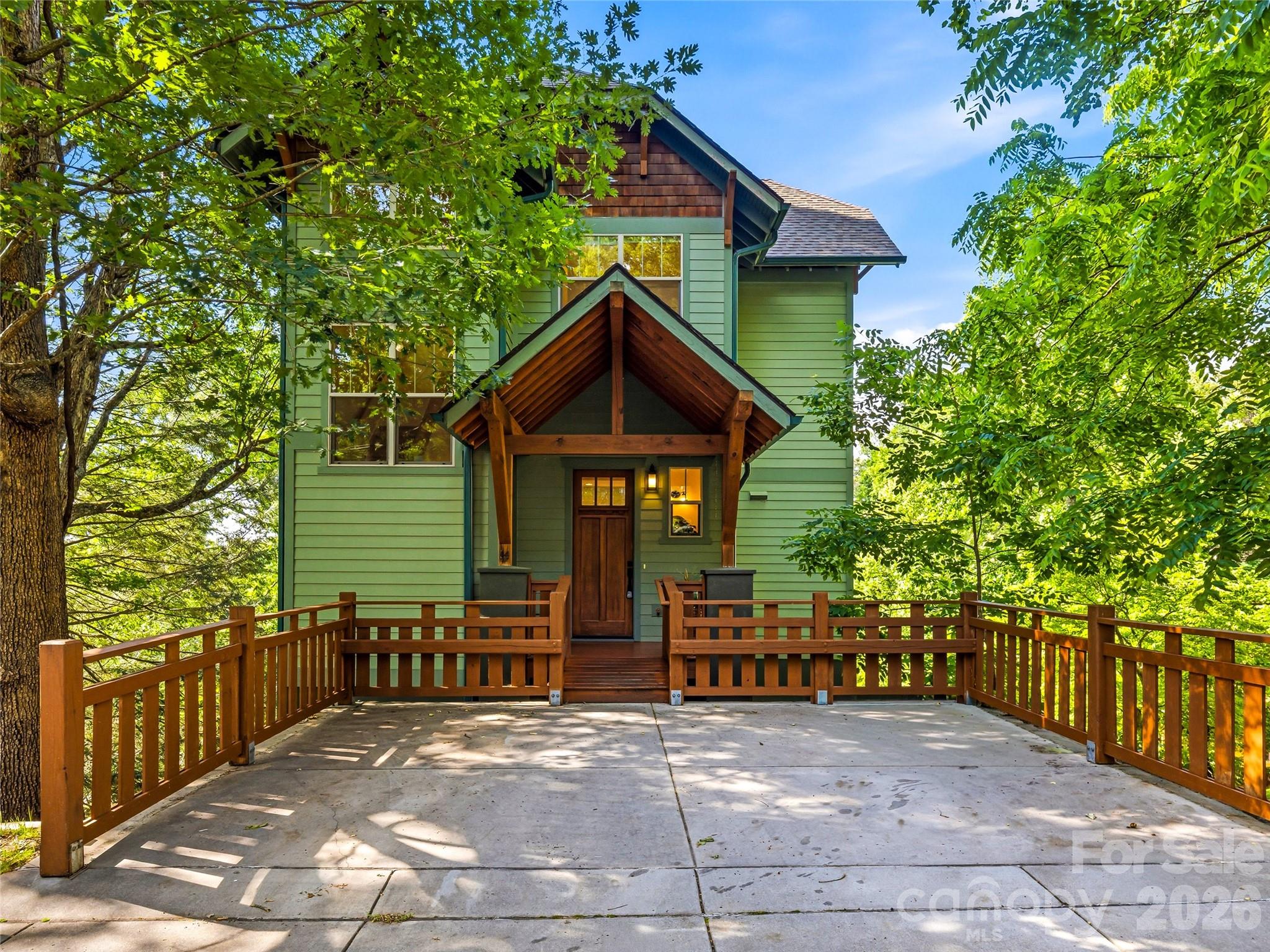 14 Sunset Drive — Asheville