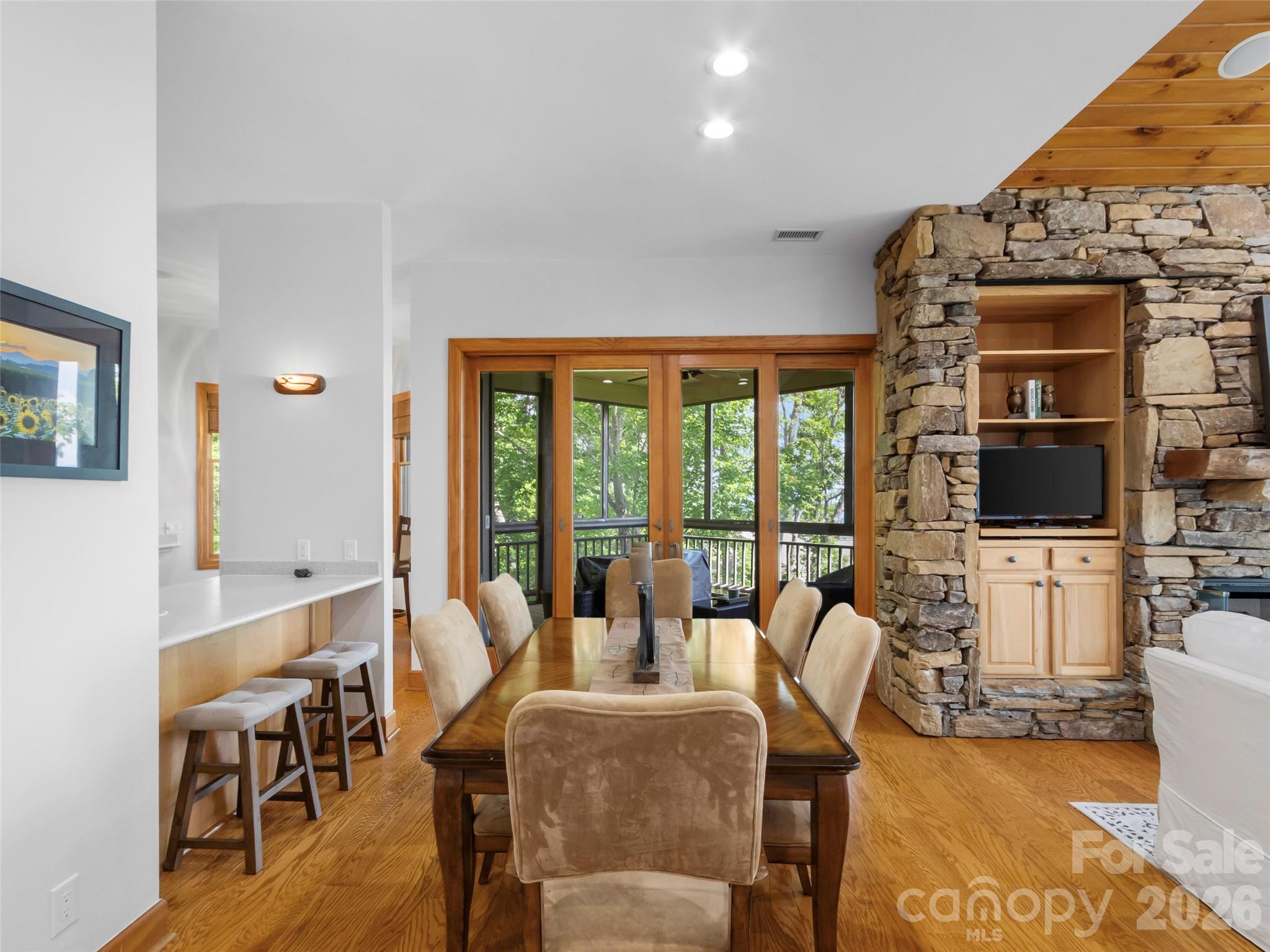 115 Stoney Falls Loop #D1 — Burnsville