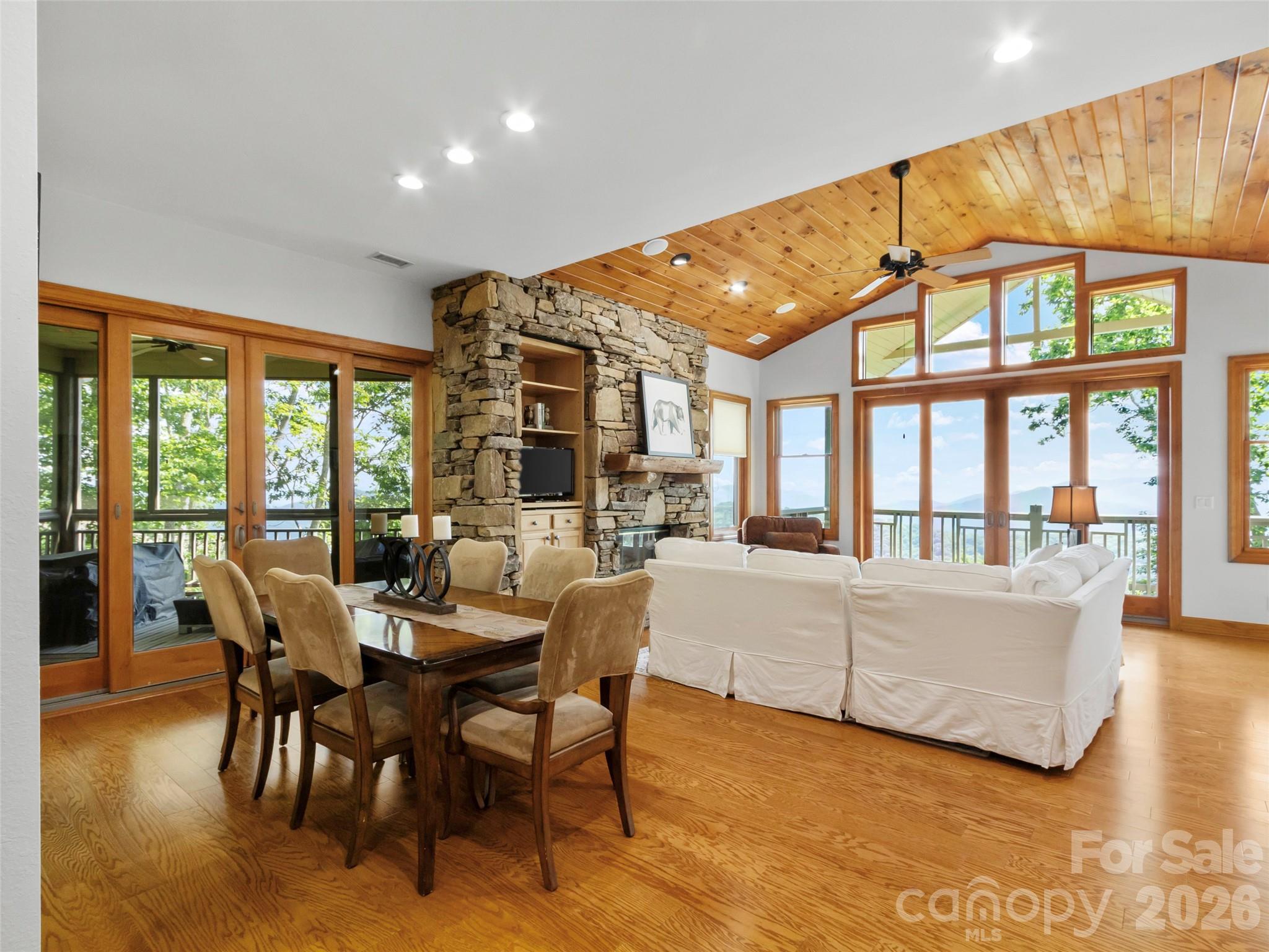 115 Stoney Falls Loop #D1 — Burnsville