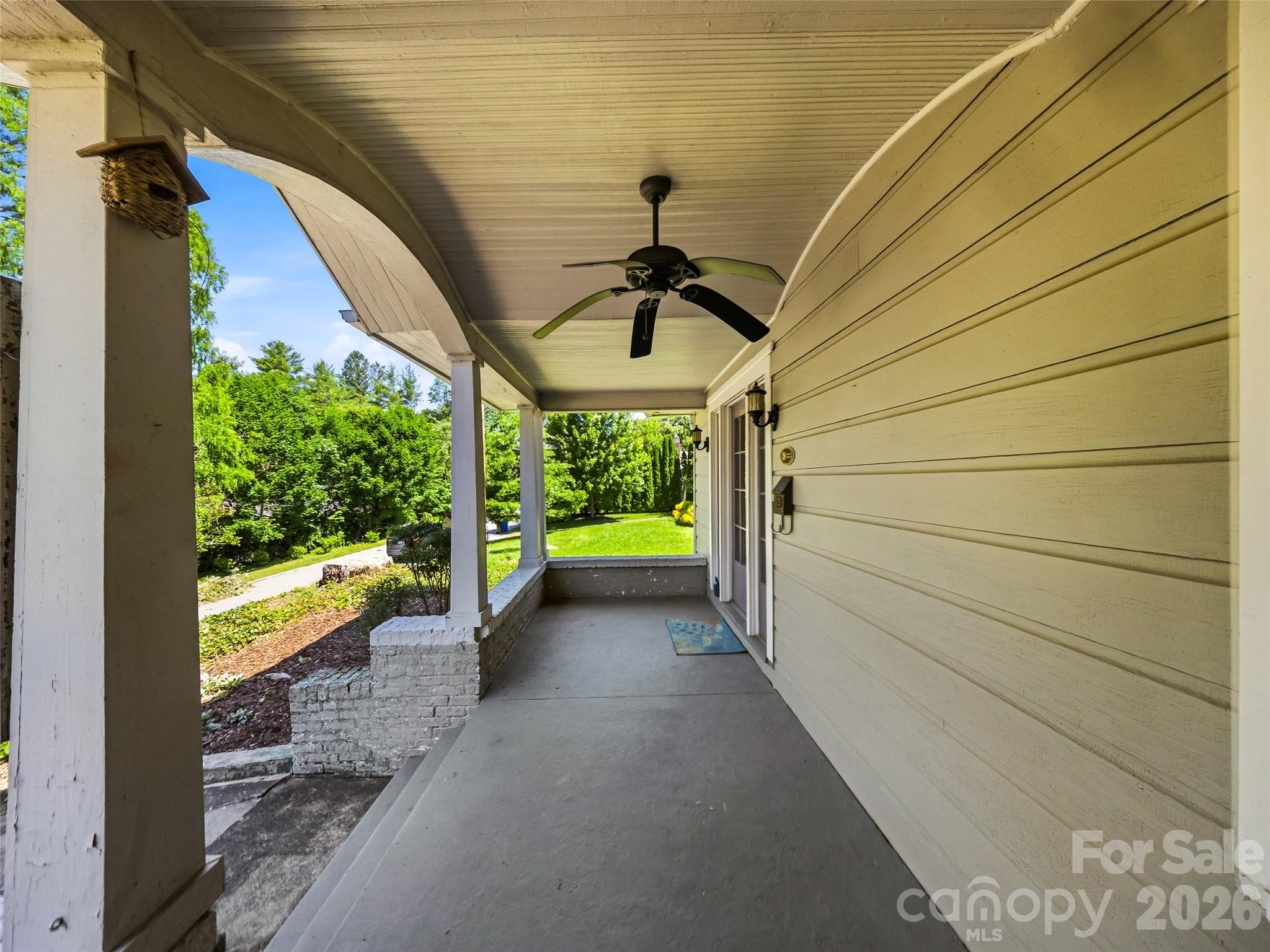 1214 Oakland Street — Hendersonville