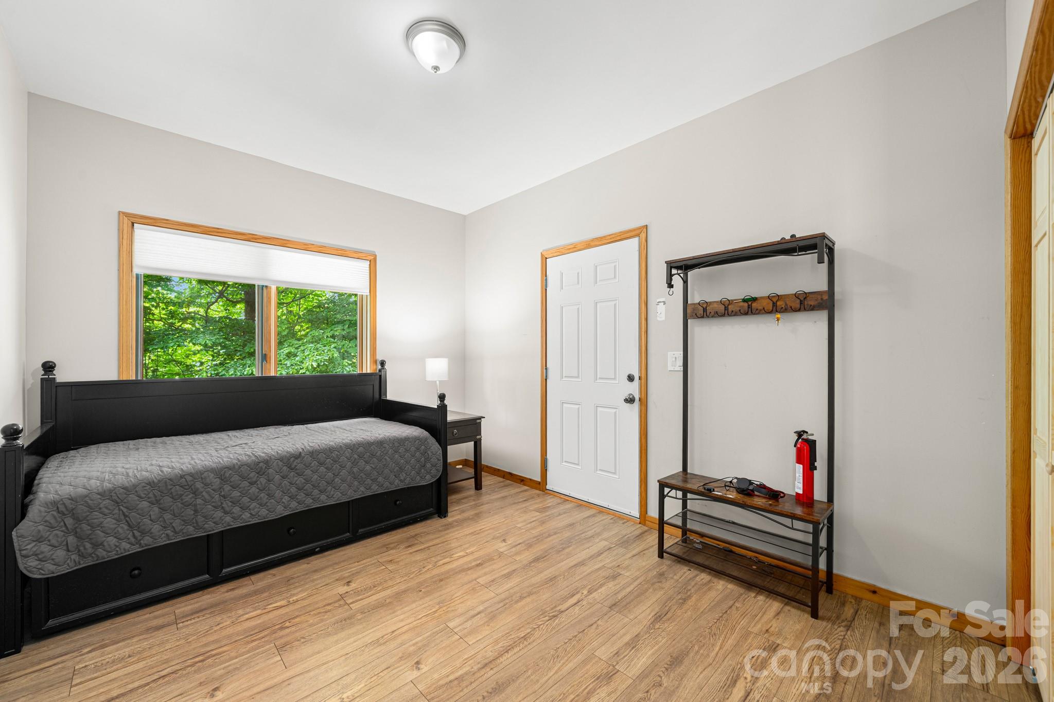 49 Western Eagle Drive — Hendersonville
