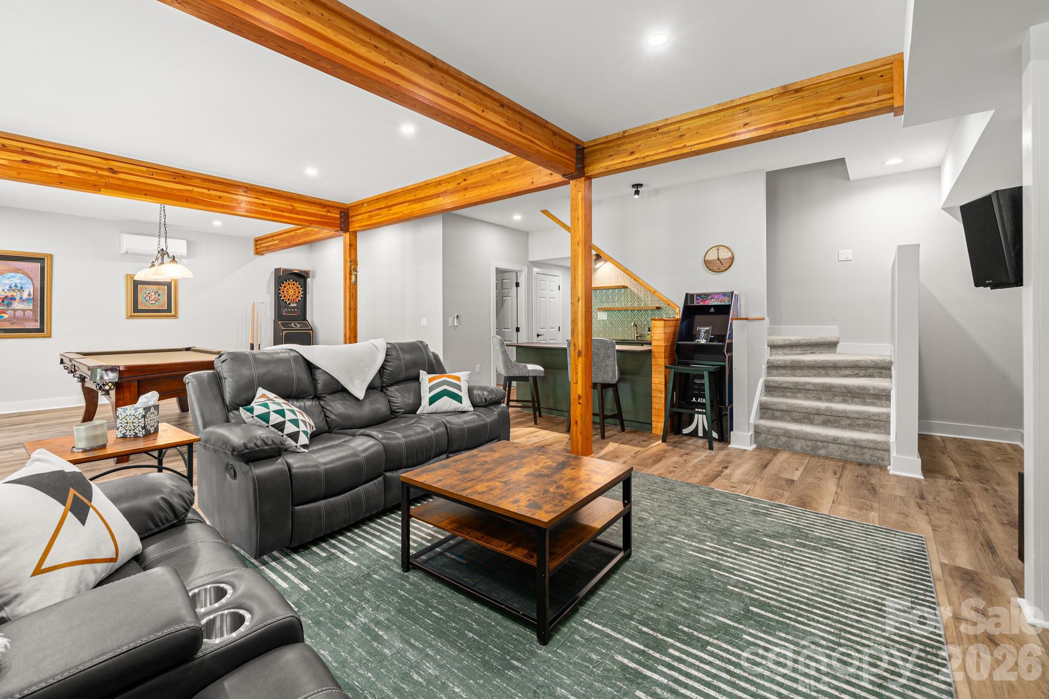 49 Western Eagle Drive — Hendersonville
