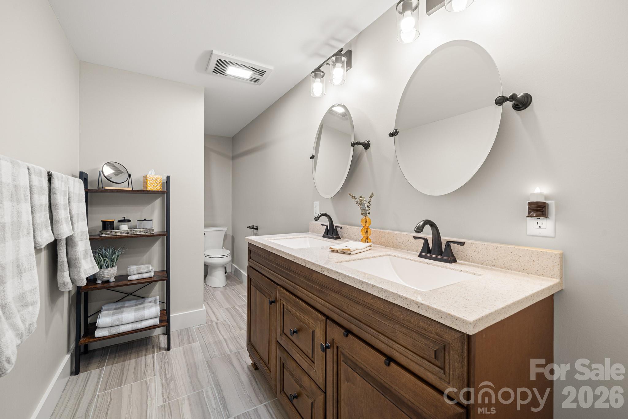49 Western Eagle Drive — Hendersonville