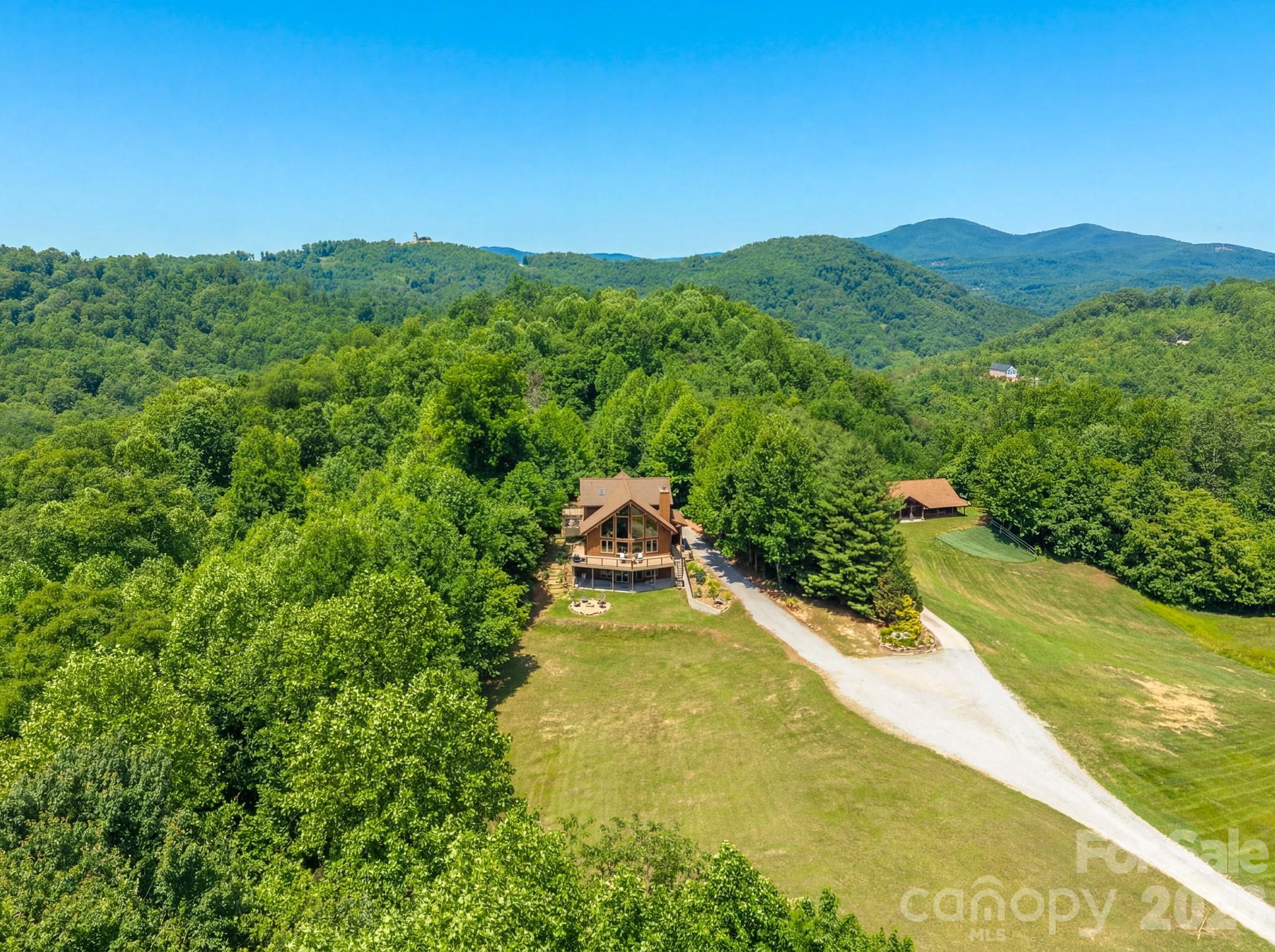 49 Western Eagle Drive — Hendersonville
