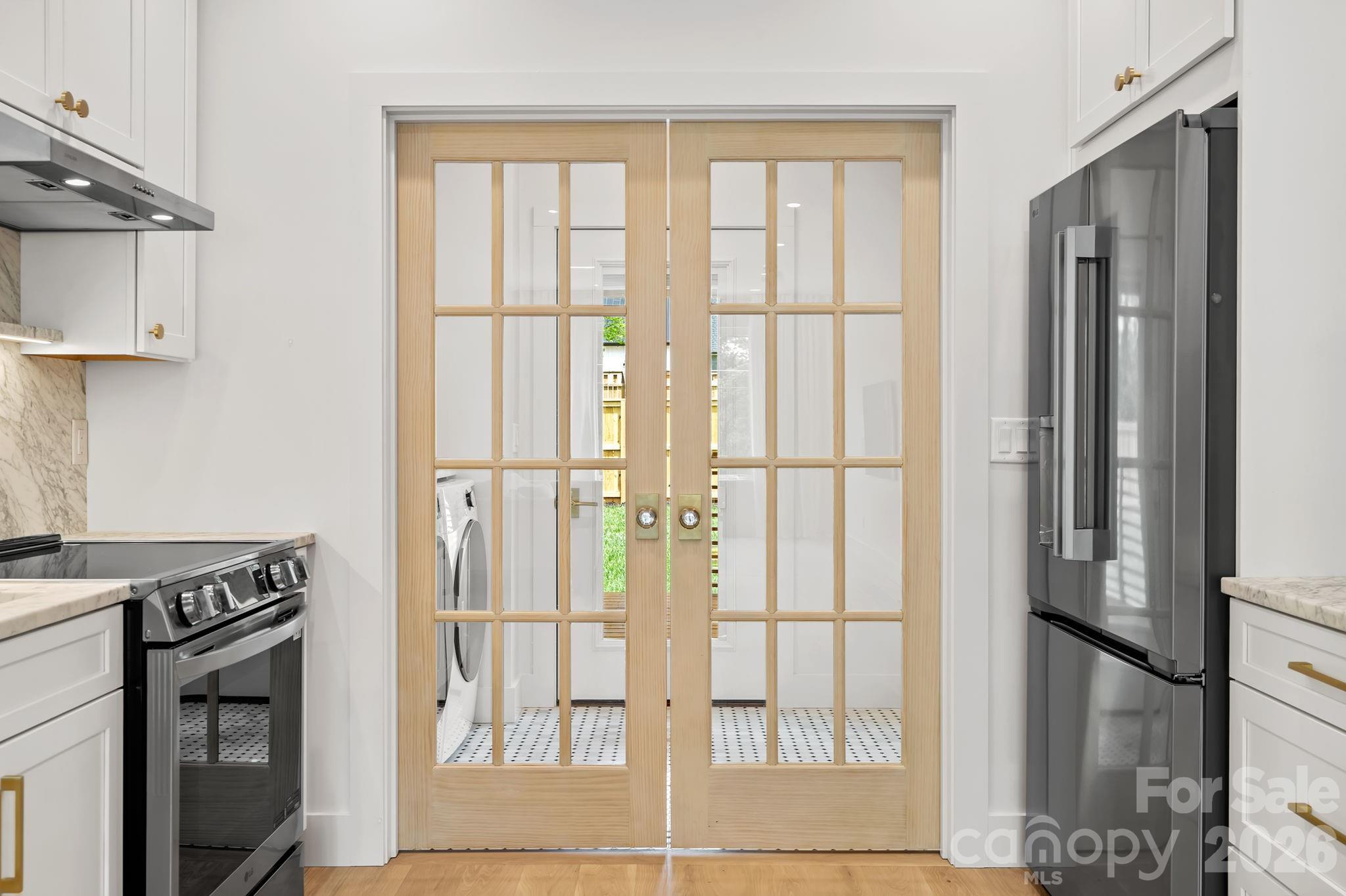 11 Gudger Road — Asheville