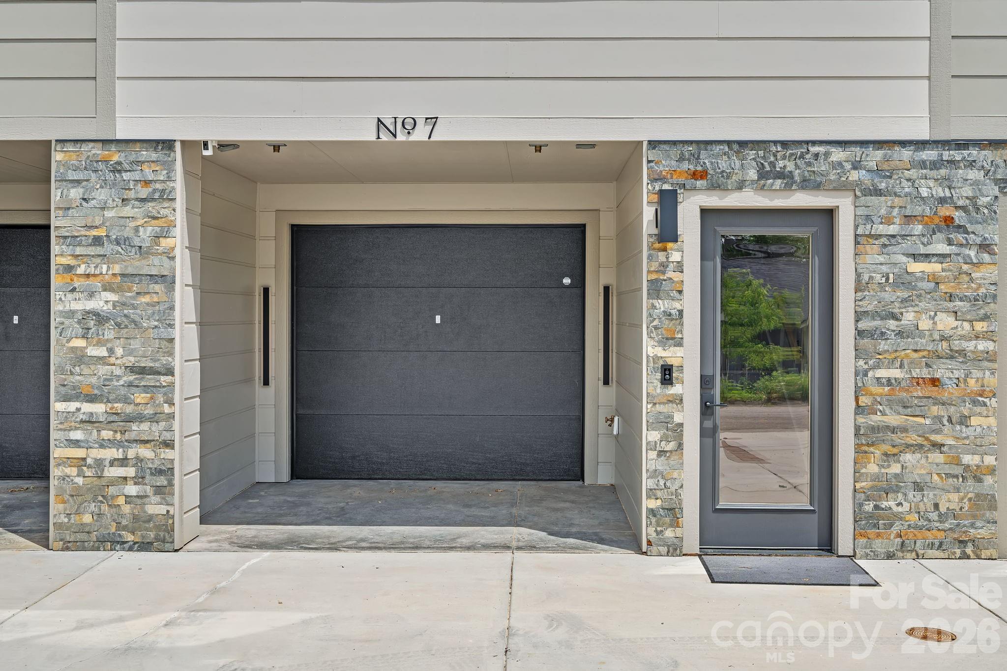 11 Gudger Road — Asheville