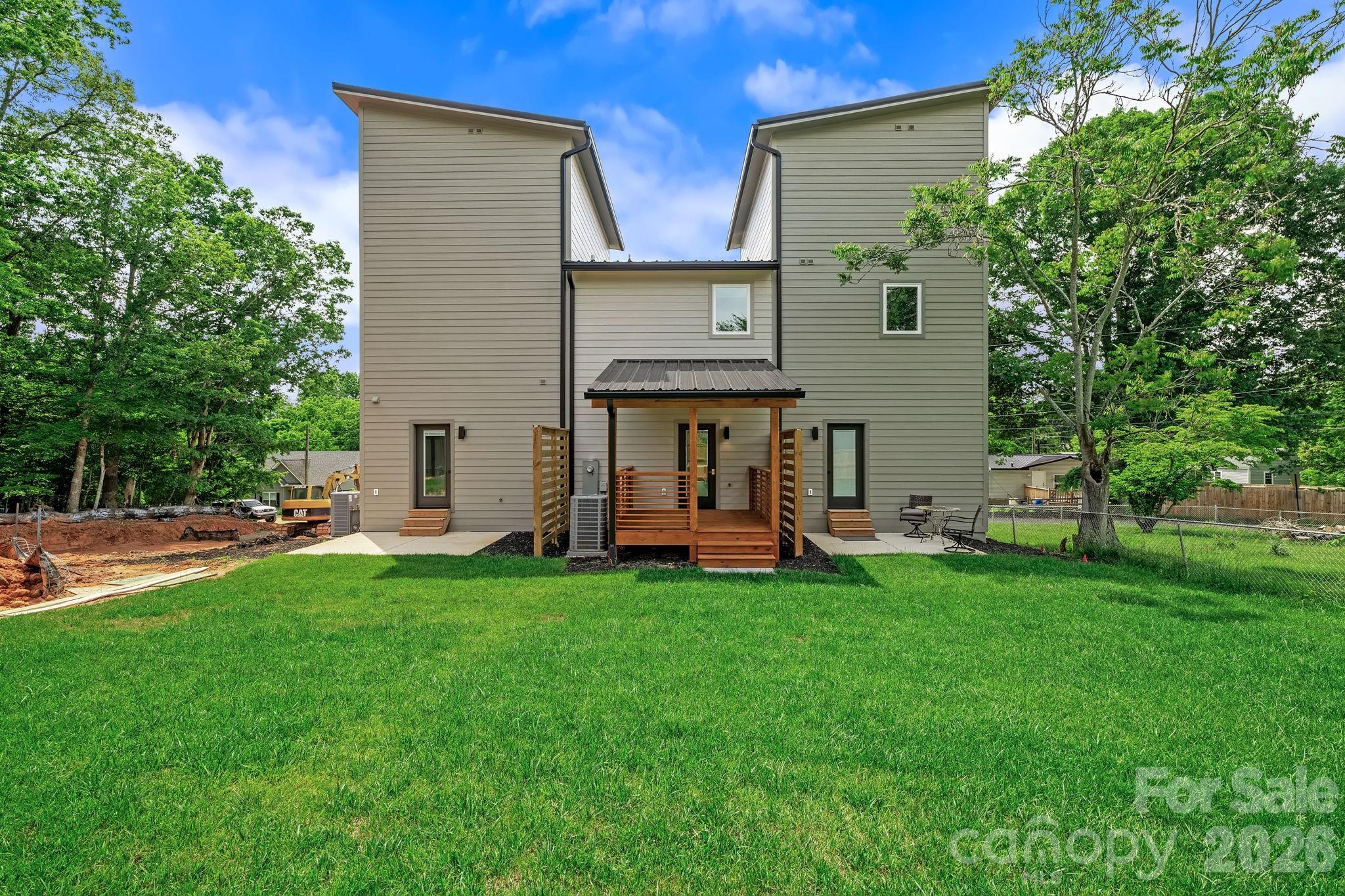 11 Gudger Road — Asheville