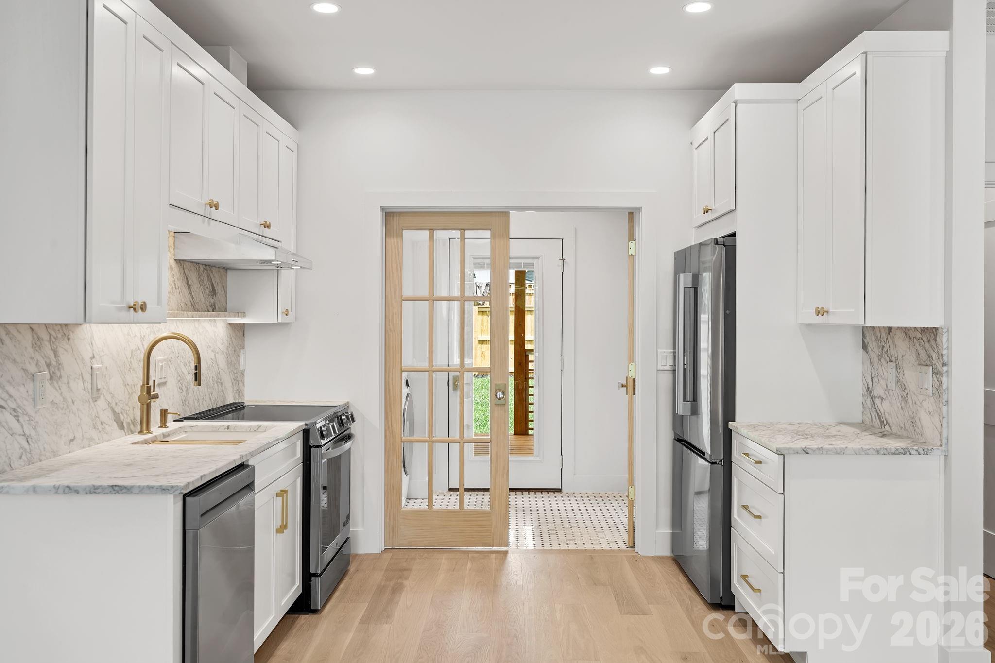 11 Gudger Road — Asheville