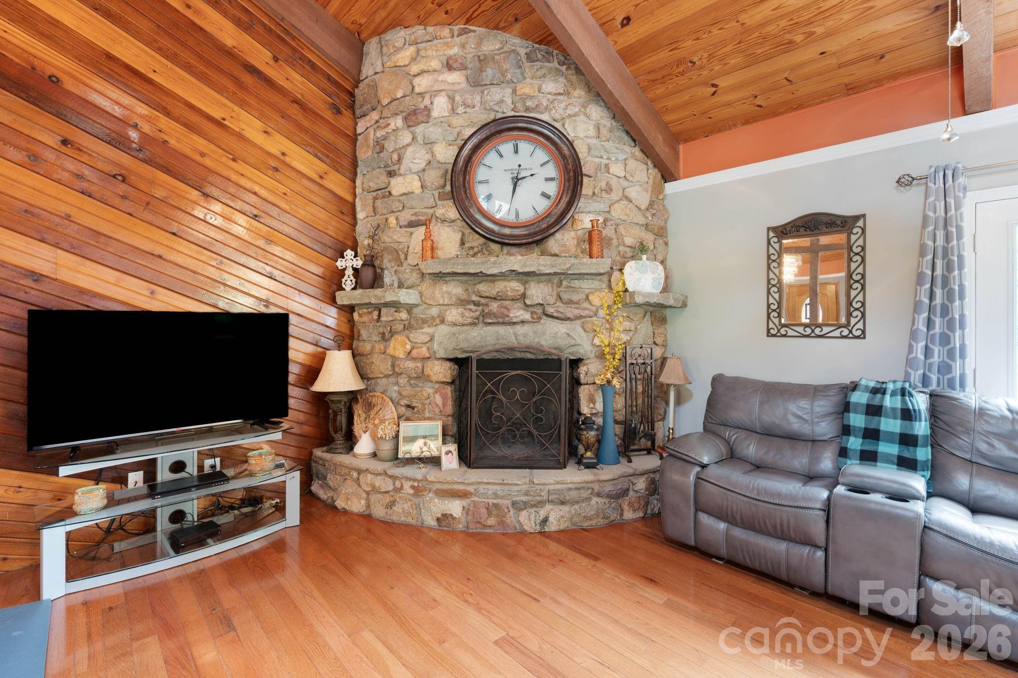 214 Fallingwood Circle — Gastonia