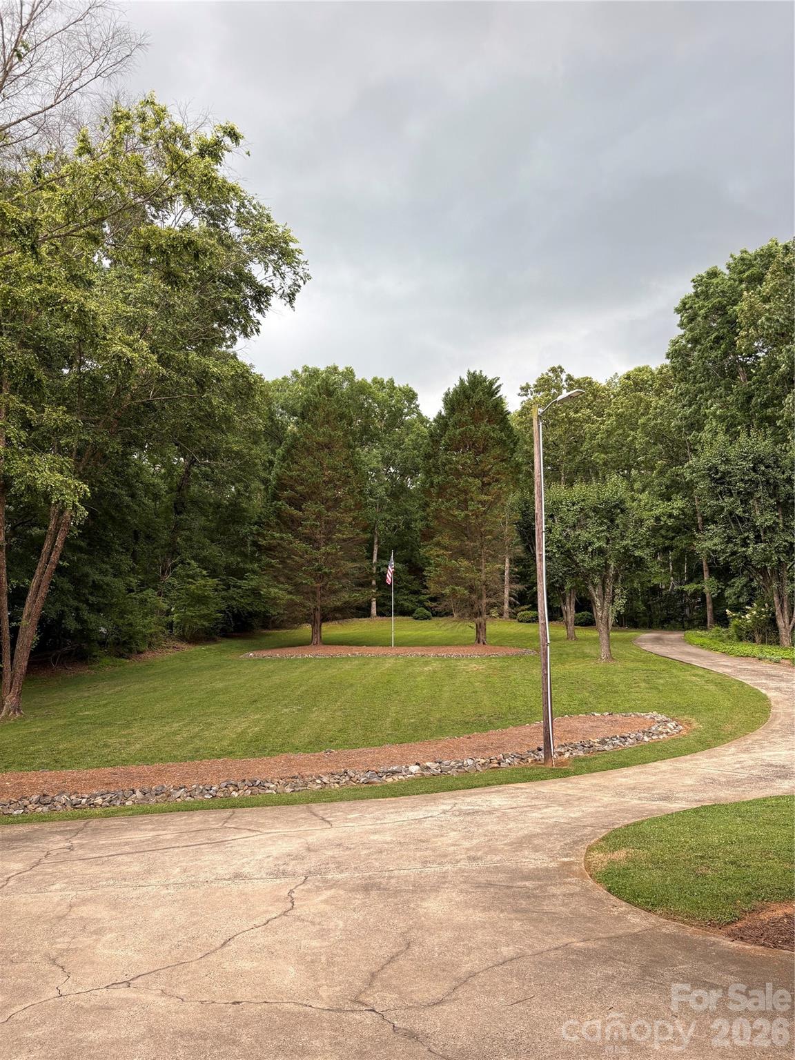 214 Fallingwood Circle — Gastonia