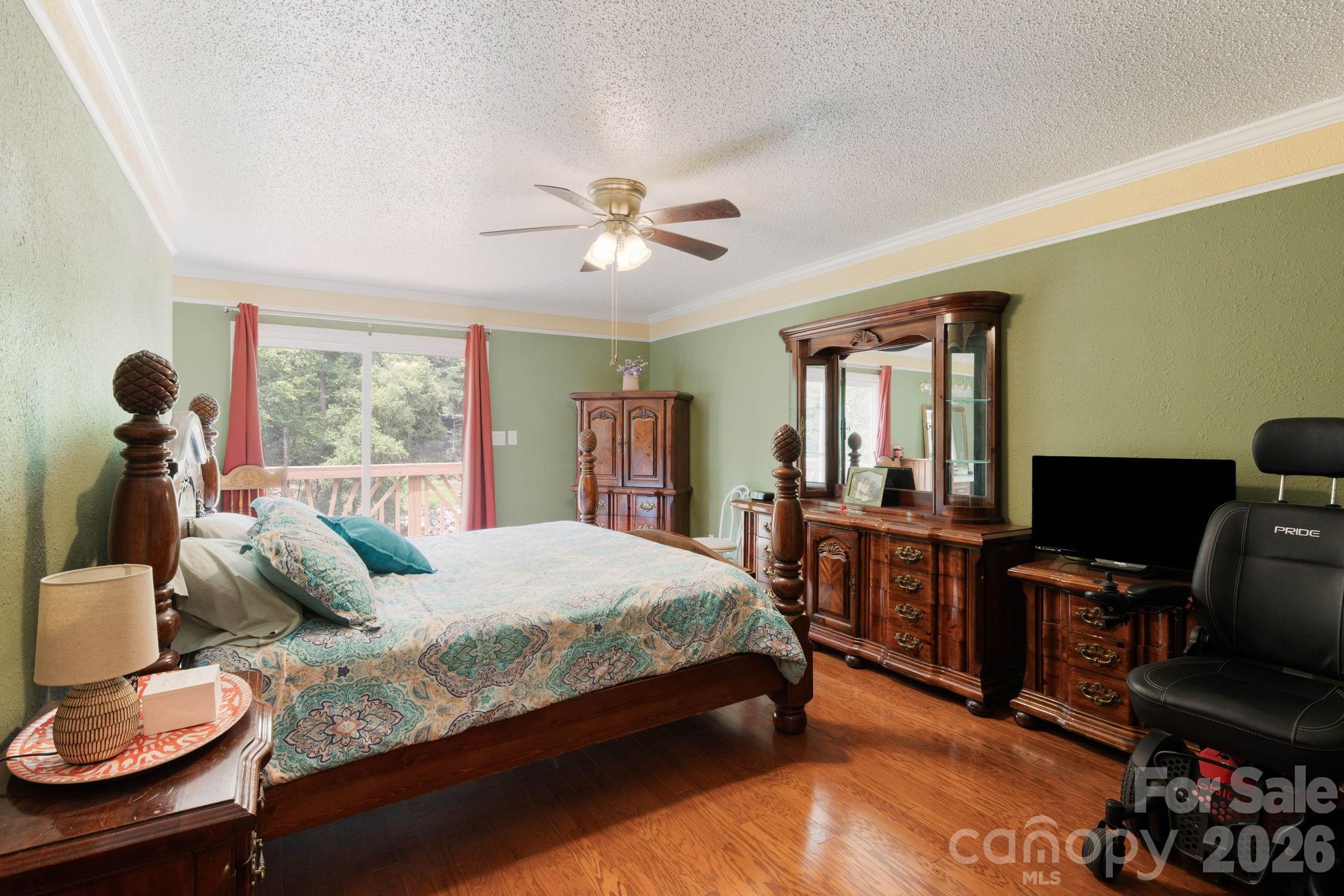 214 Fallingwood Circle — Gastonia