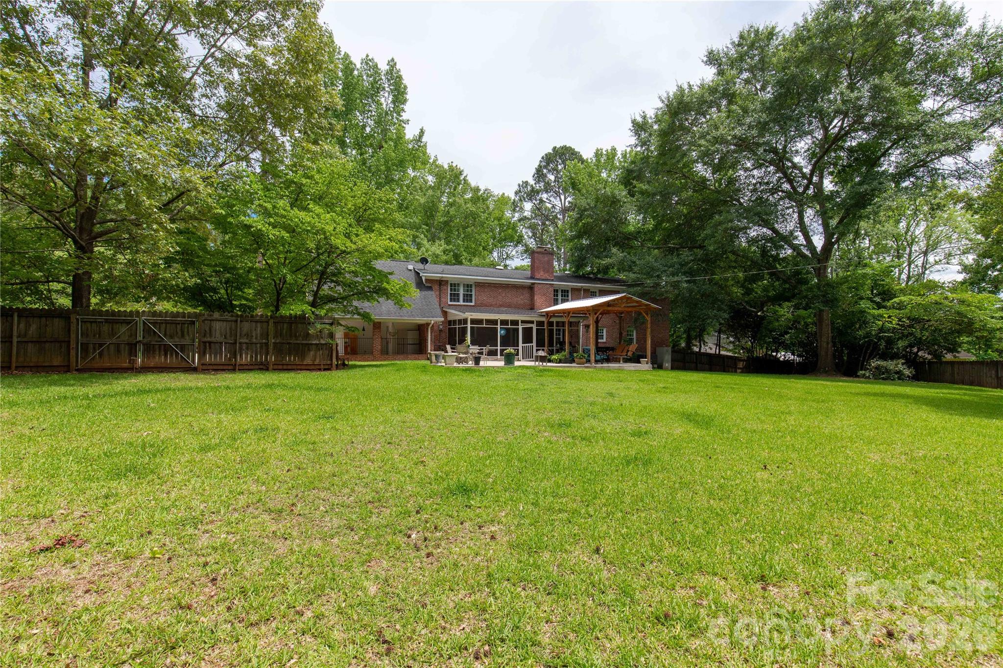 514 Rock Springs Road — Lancaster