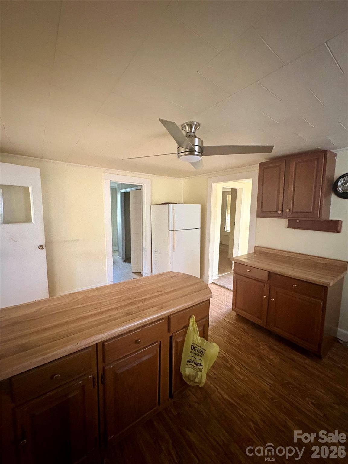 1105 John Miller Road — Rockwell