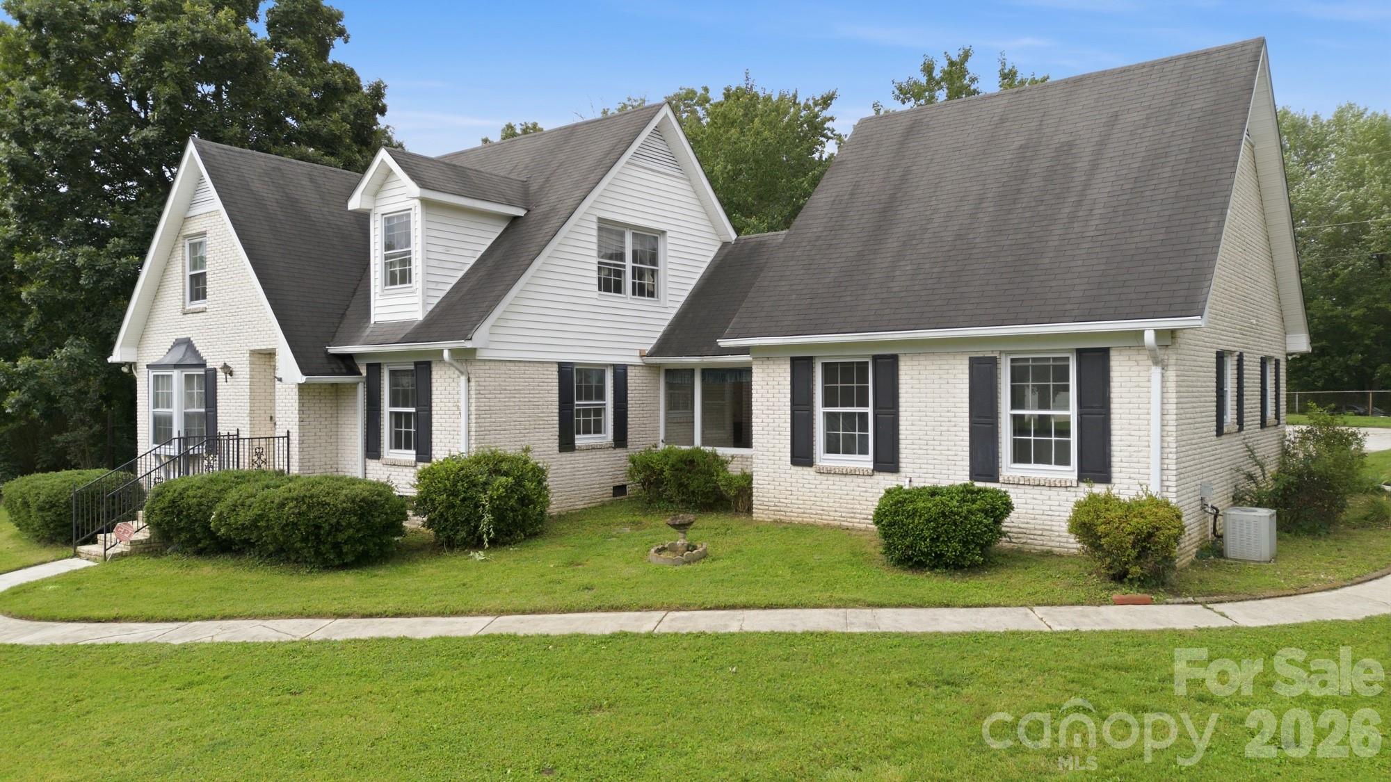 3343 Olde Creek Trail — Matthews