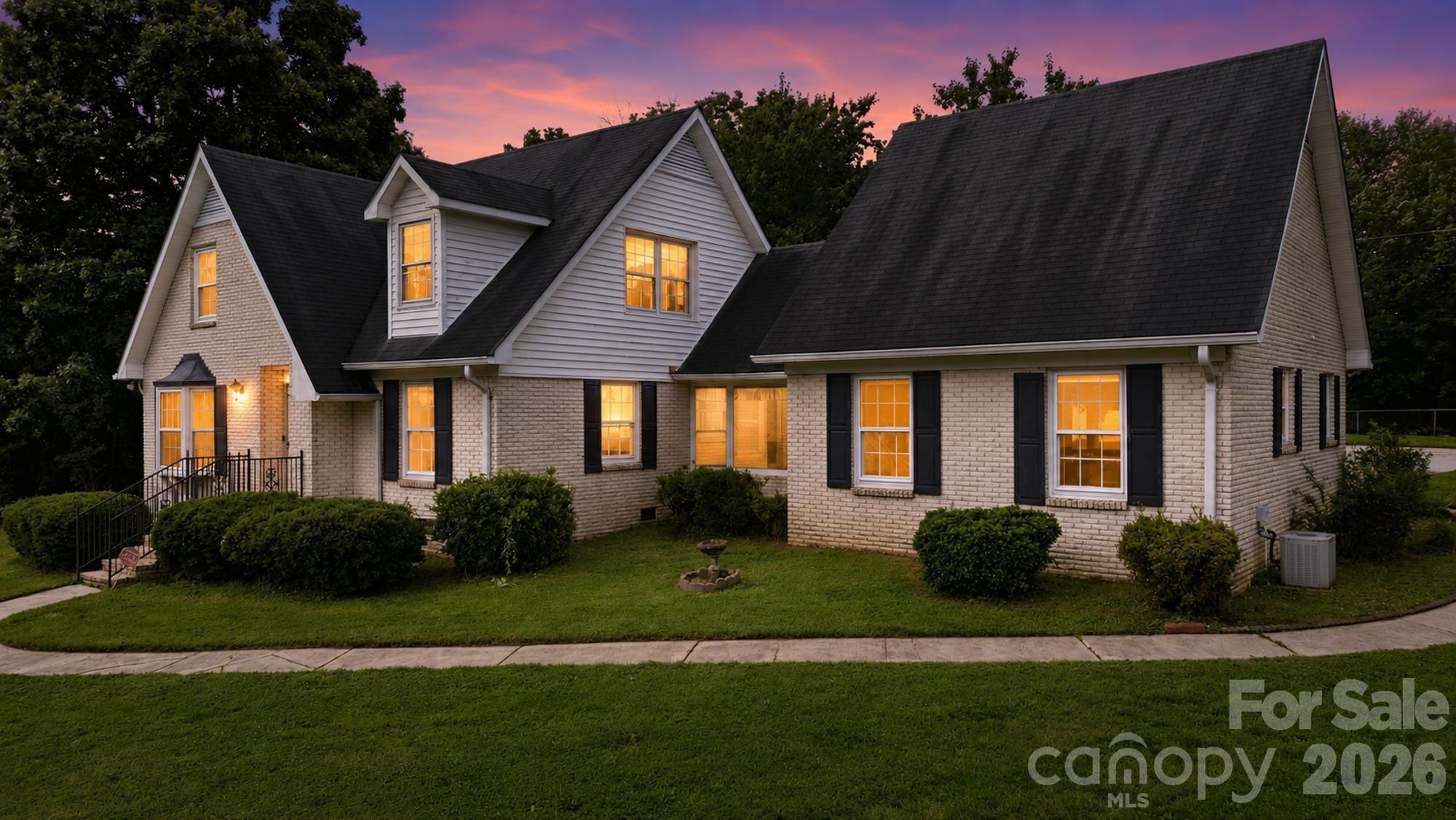3343 Olde Creek Trail — Matthews