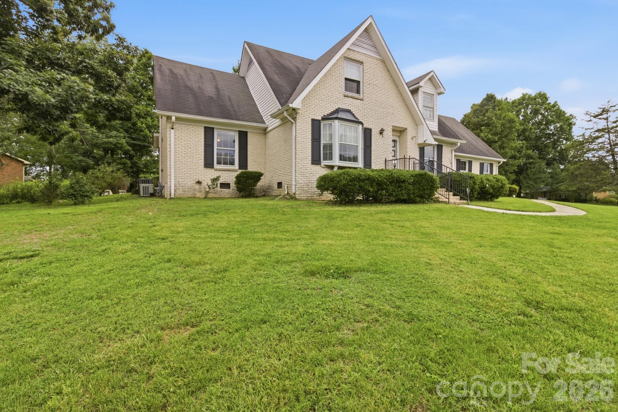 3343 Olde Creek Trail — Matthews