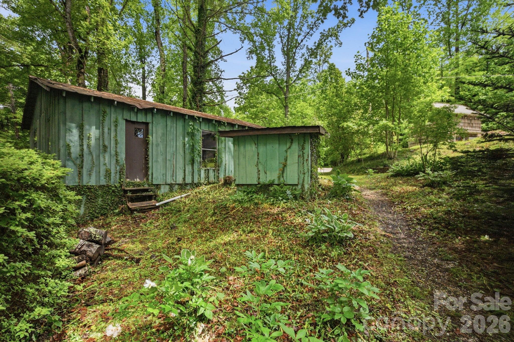 71 Warrior Road — Newland