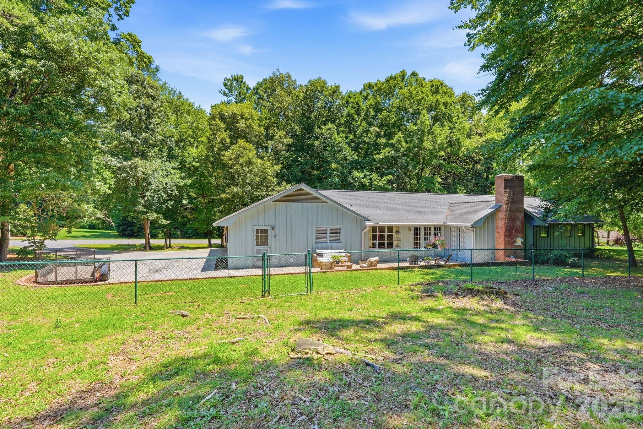 3326 Sedgefield Road — Statesville