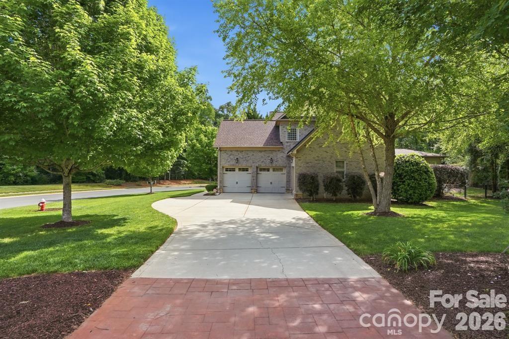 1401 Tara Plantation Boulevard — Wesley Chapel