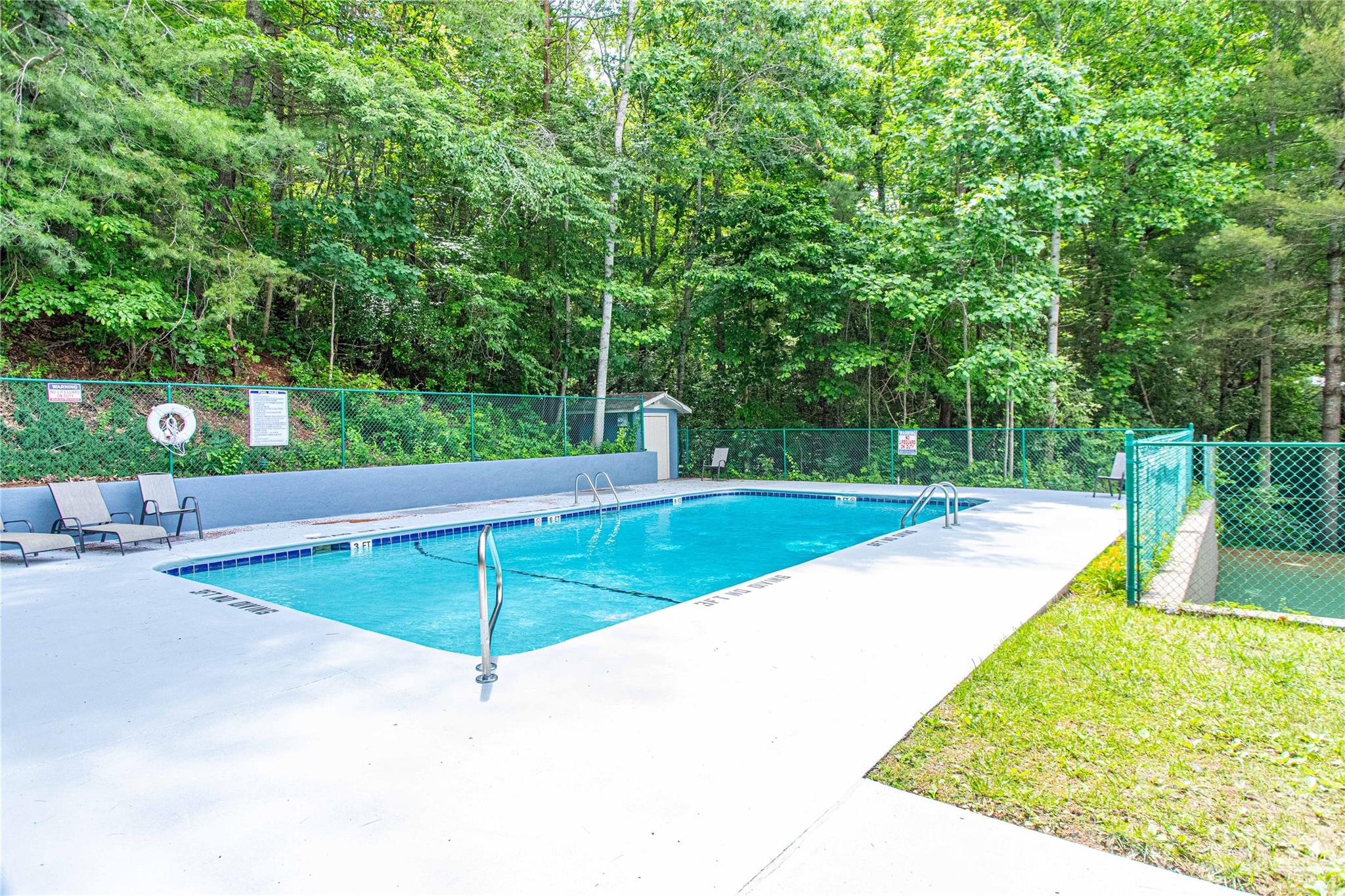 3A Cedarwood Drive — Asheville
