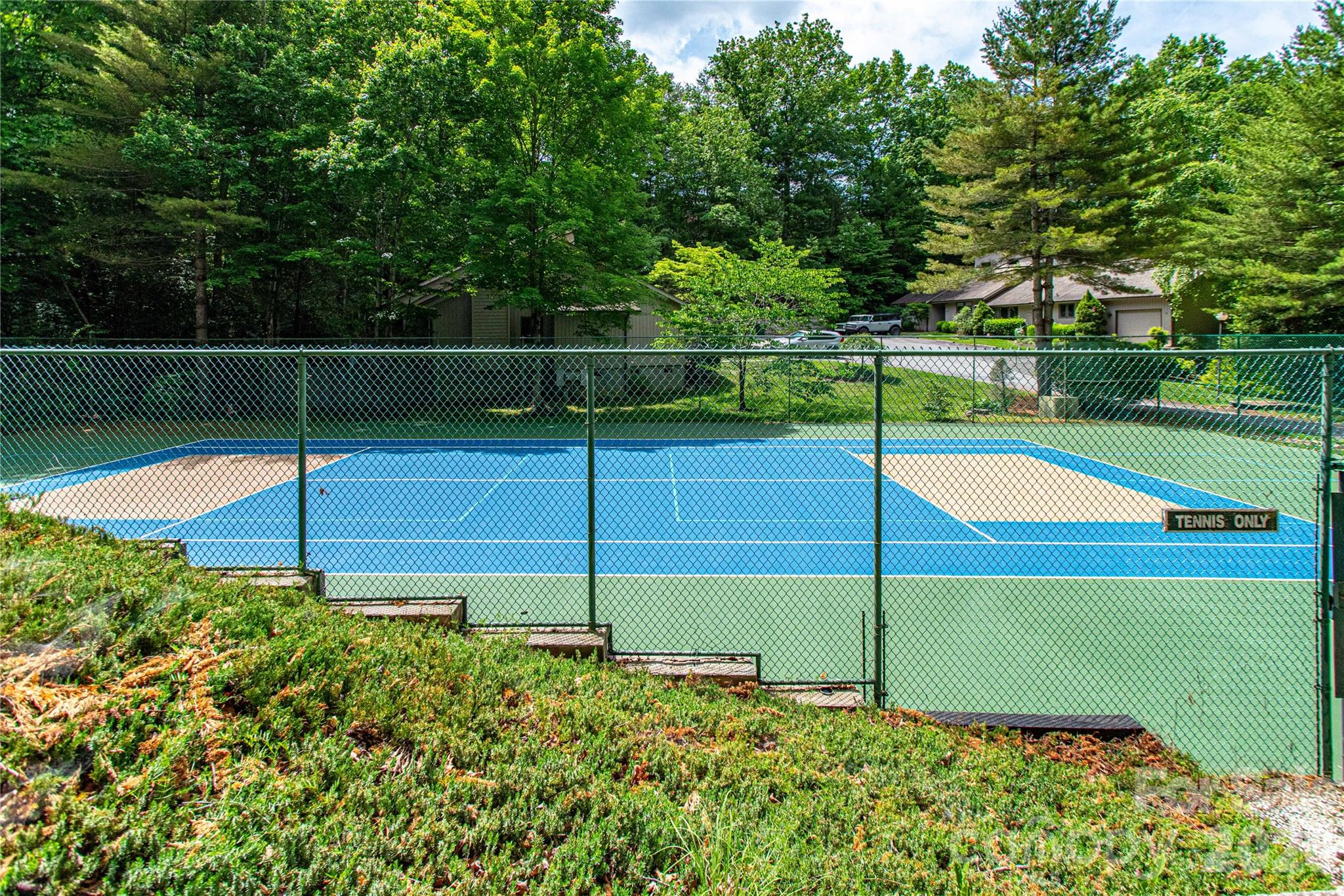 3A Cedarwood Drive — Asheville