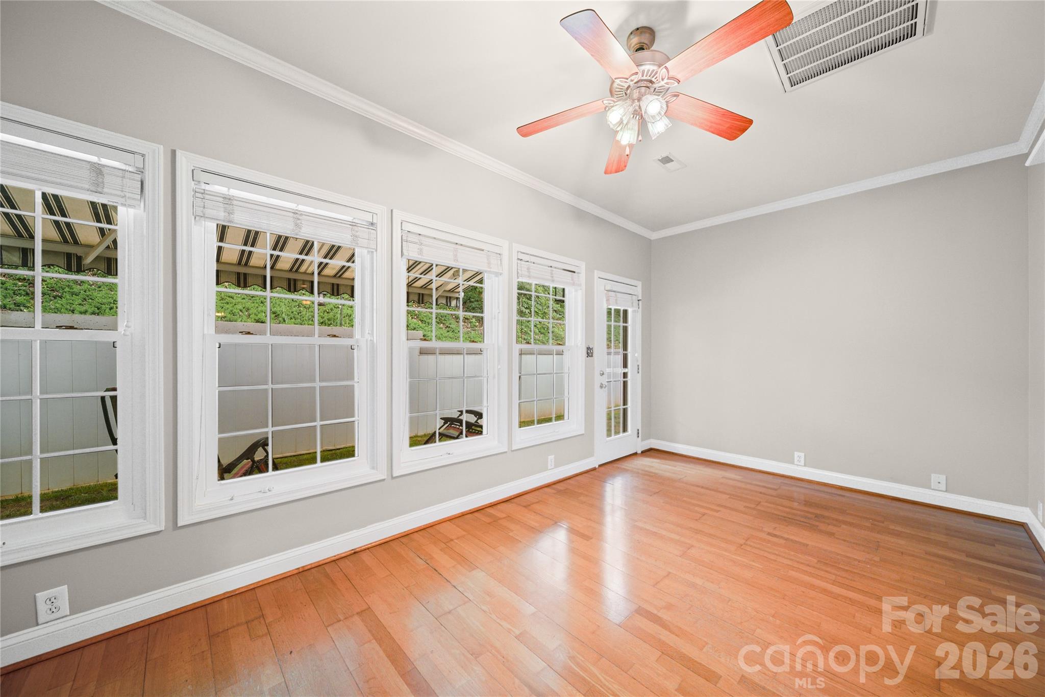 1524 Royalty Circle — Statesville