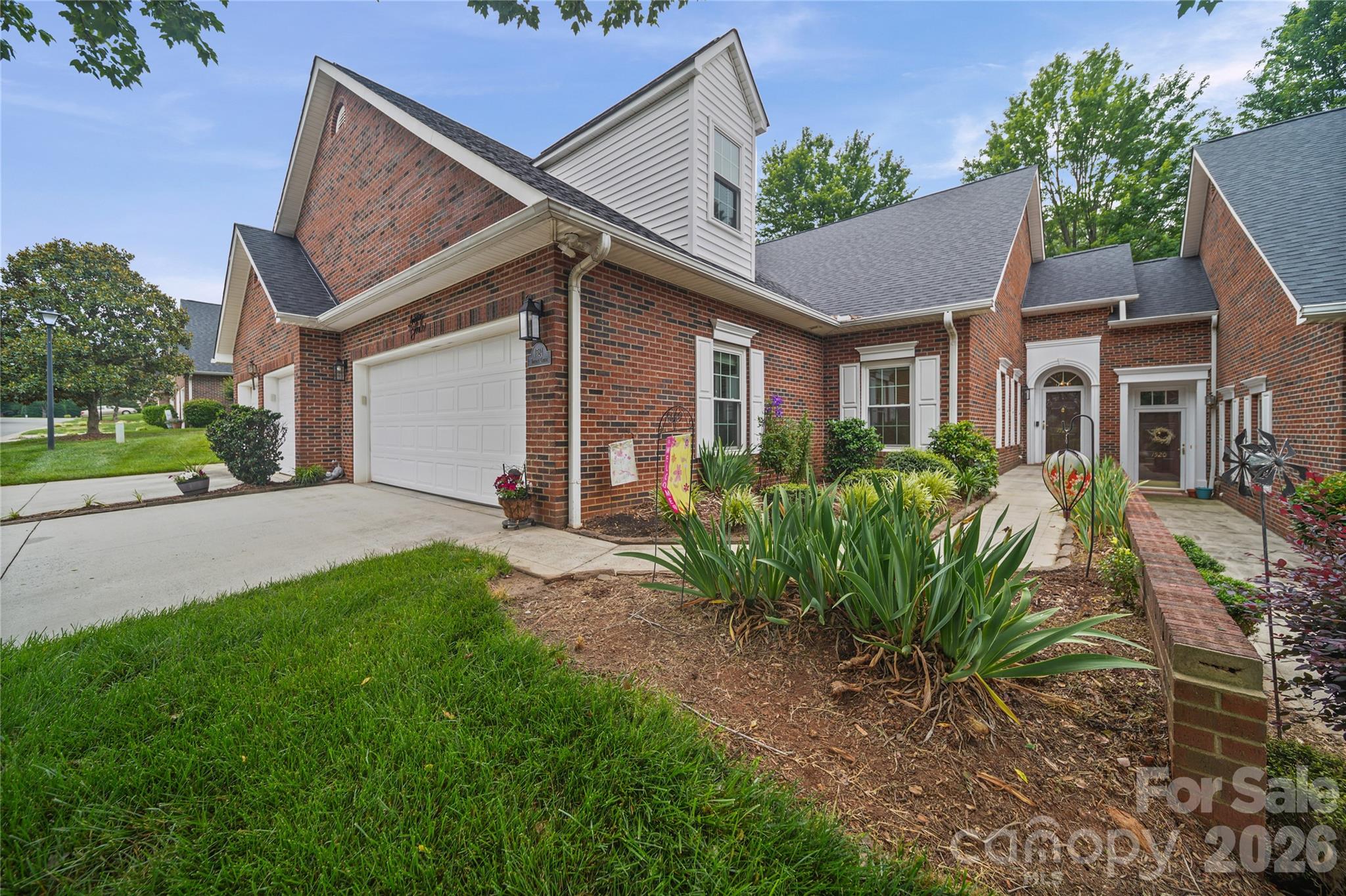 1524 Royalty Circle — Statesville
