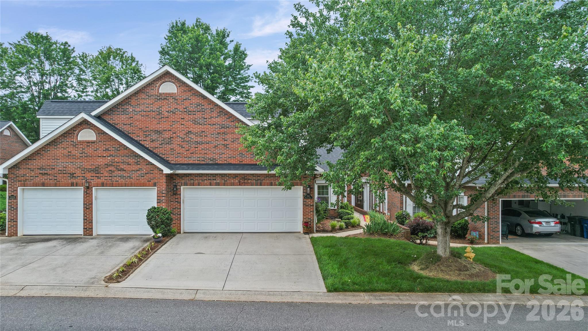 1524 Royalty Circle — Statesville