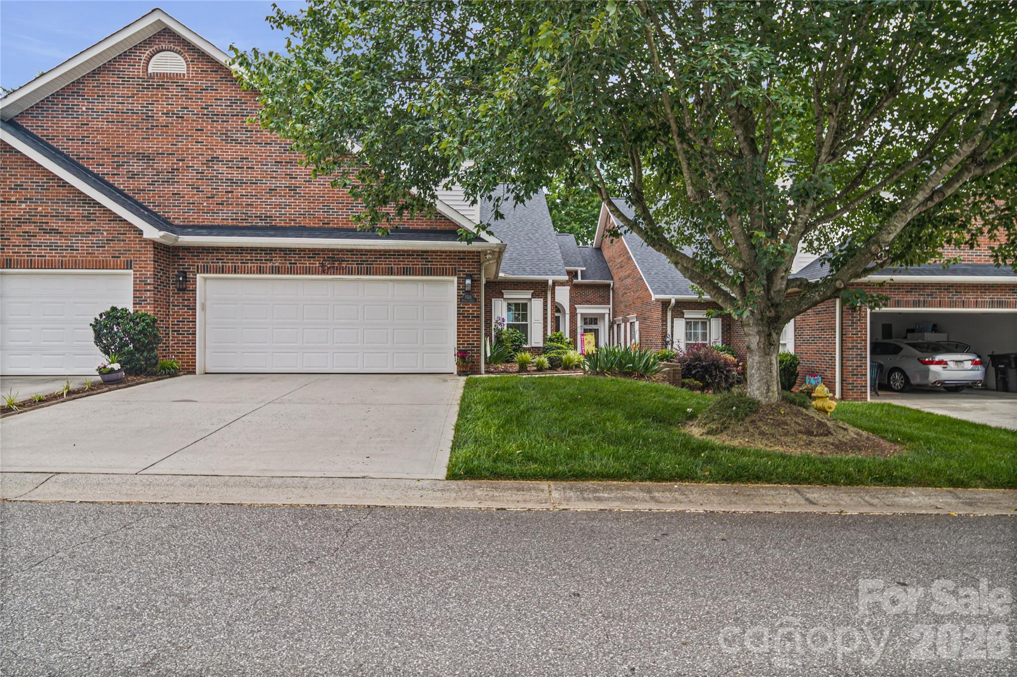 1524 Royalty Circle — Statesville