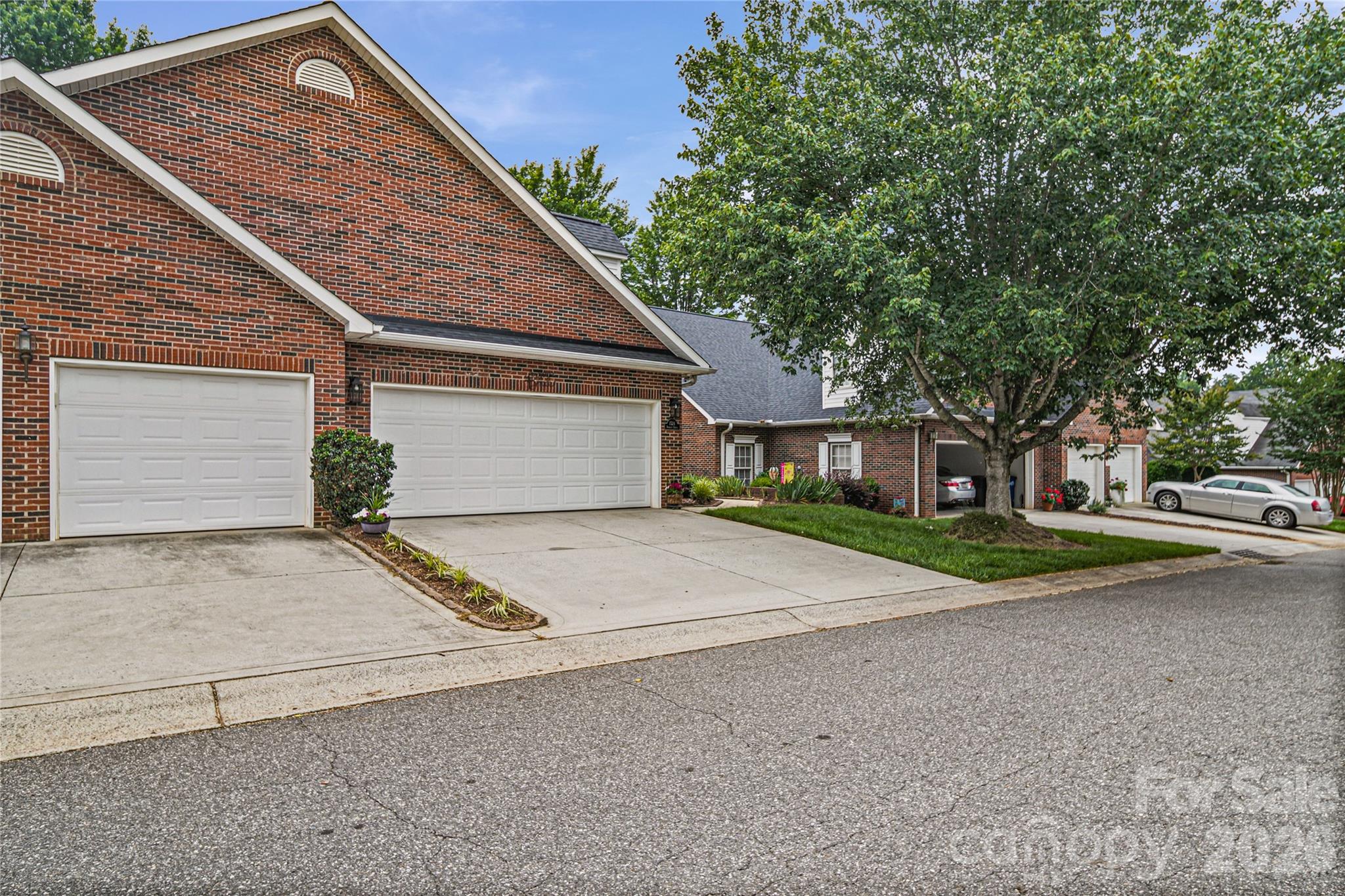 1524 Royalty Circle — Statesville