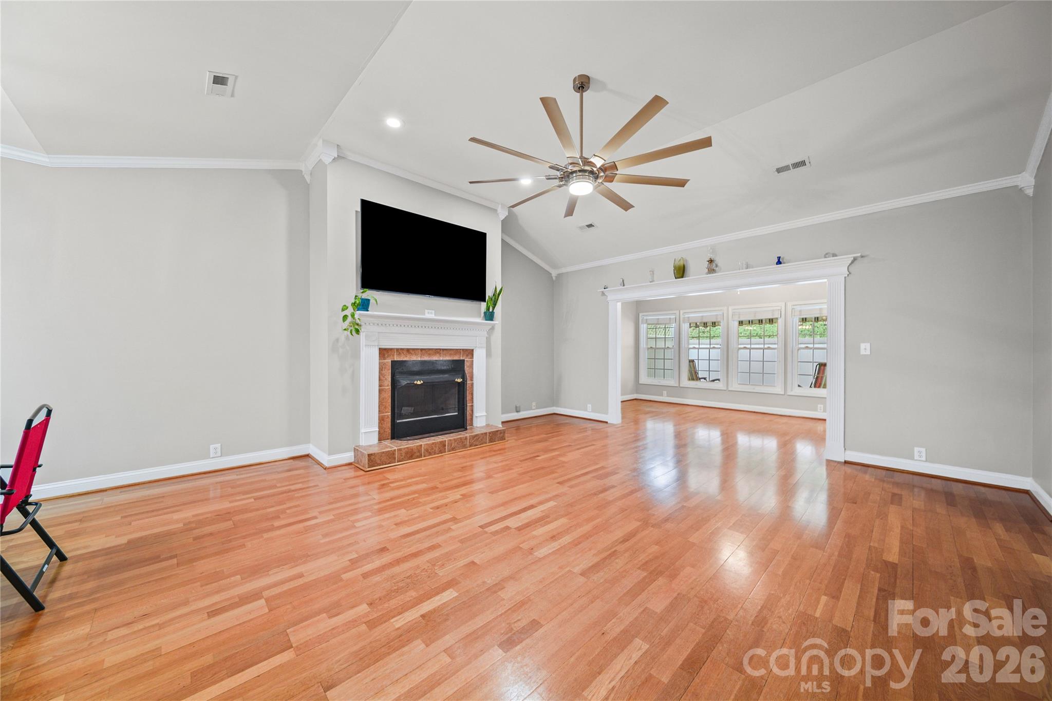 1524 Royalty Circle — Statesville