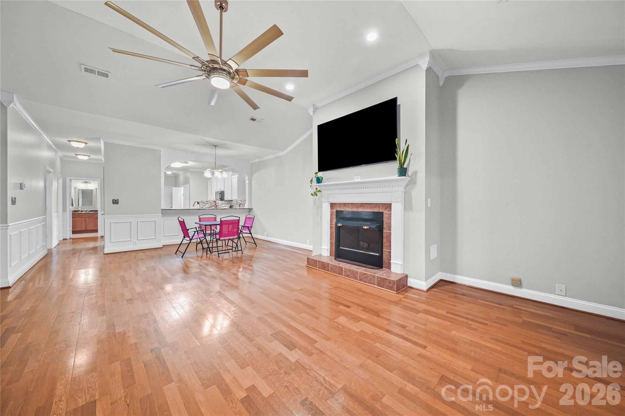 1524 Royalty Circle — Statesville